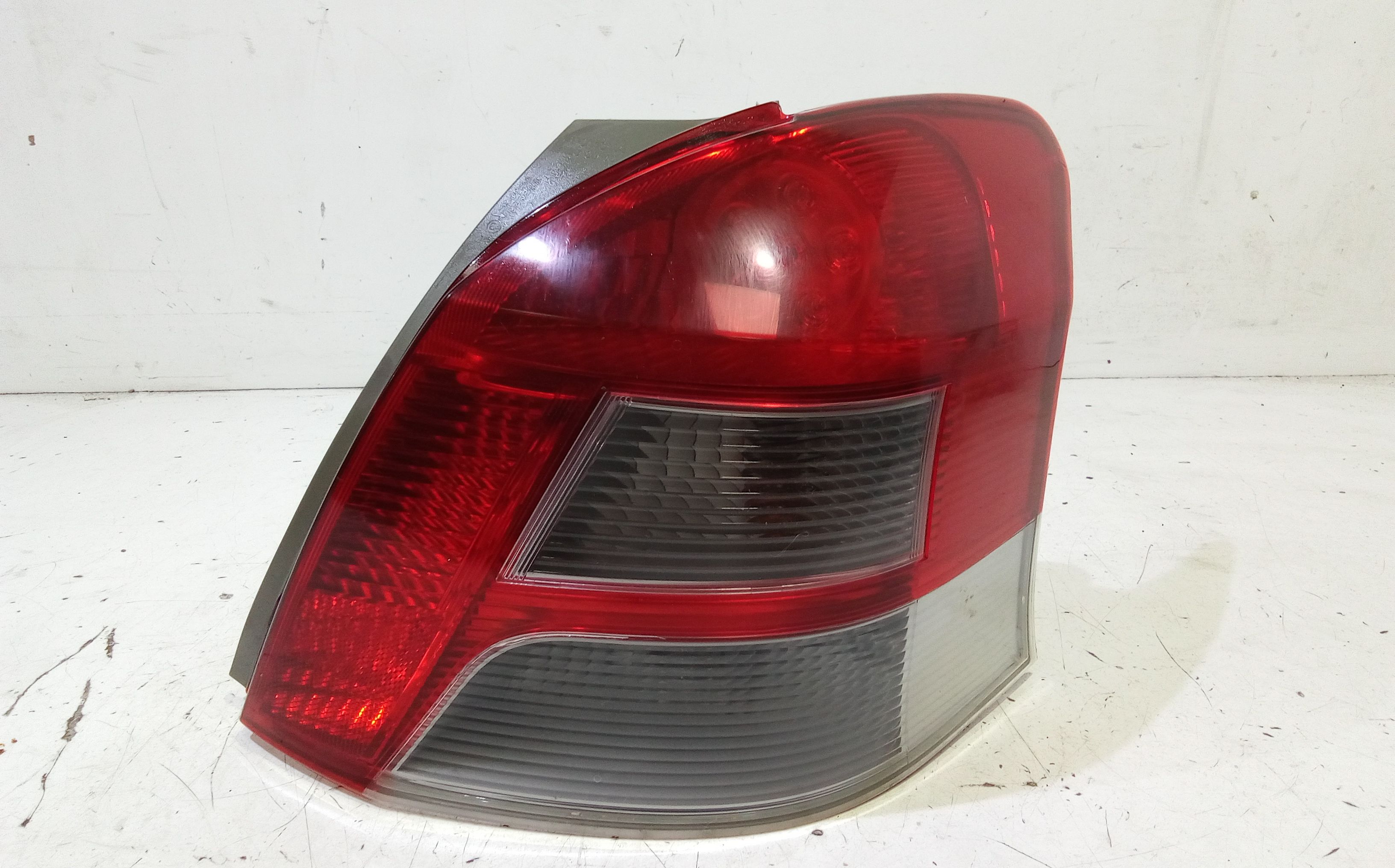 Fanale Post. Destro 5J7945112 Usato