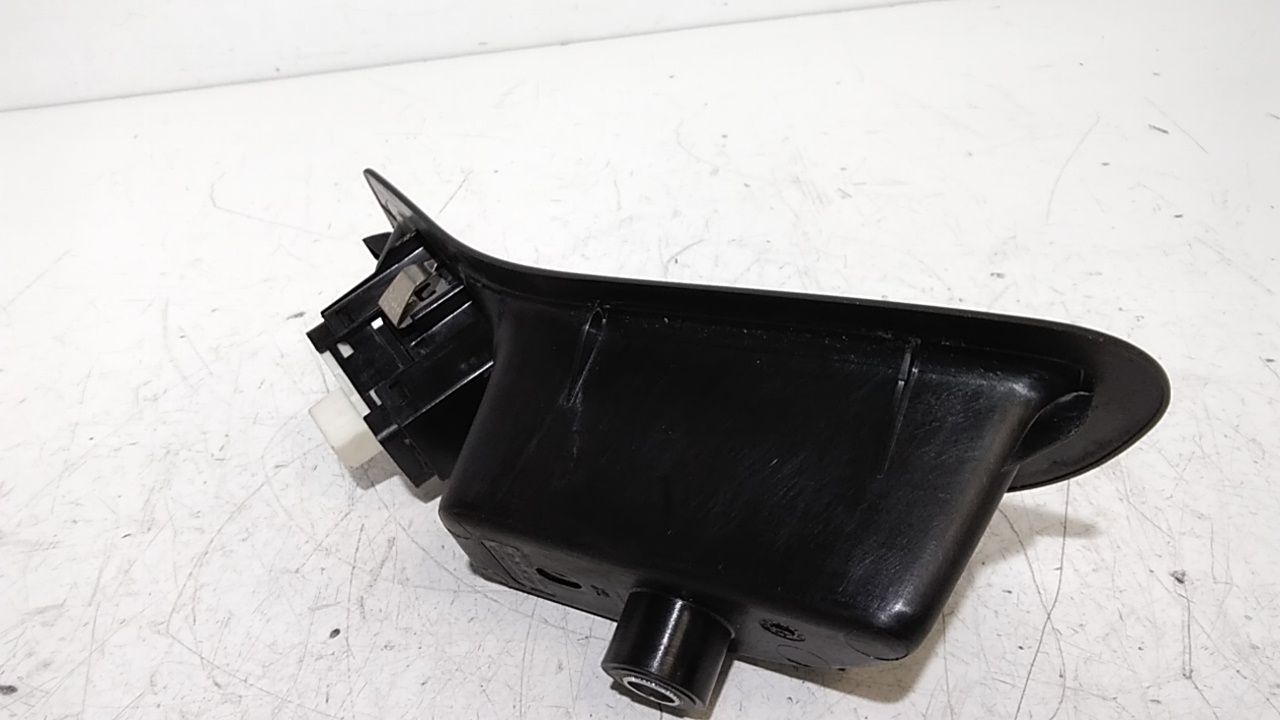 Interruttore Alzacristalli Porta Post. Sinistro 735603927 Usato