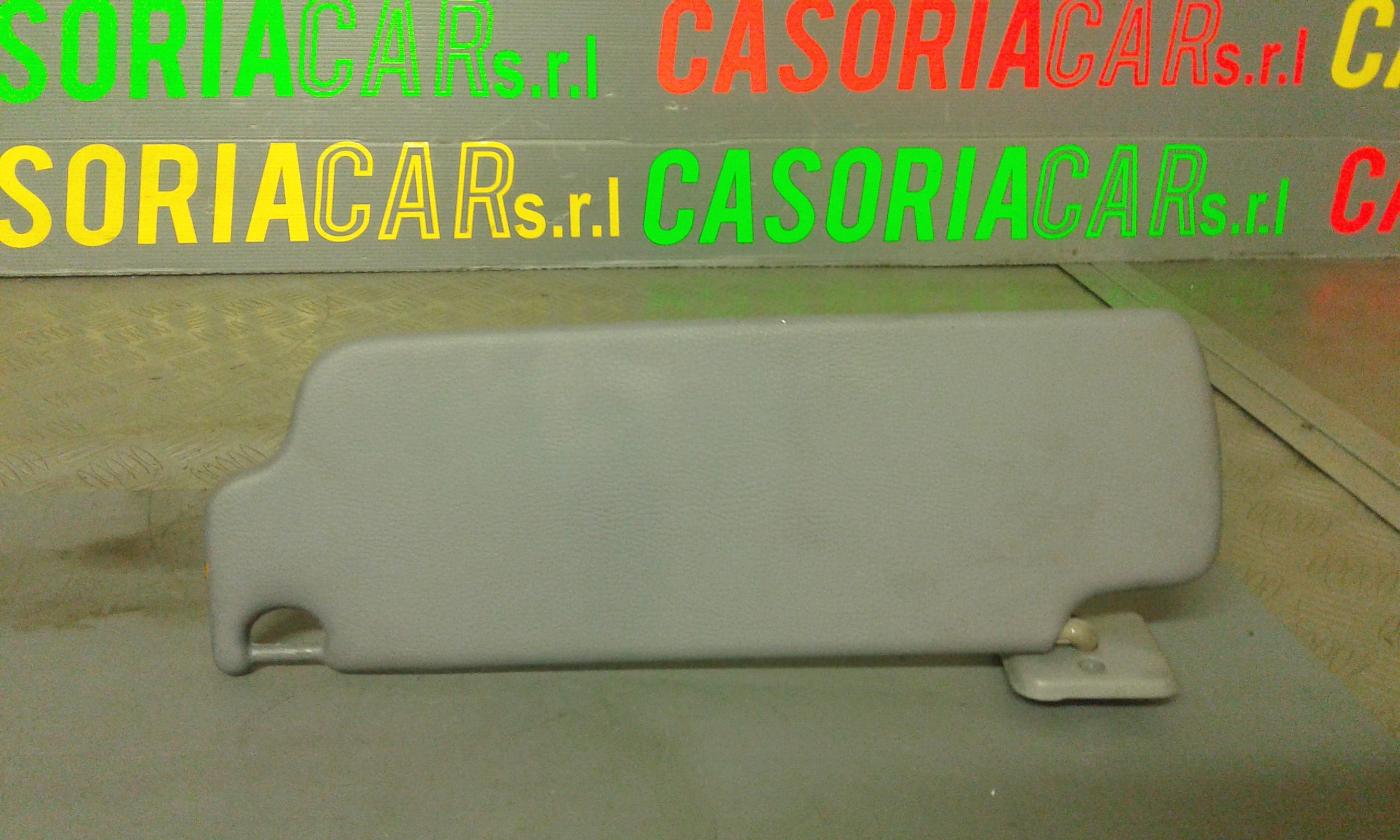 Aletta Parasole Parabrezza Destro 8200190789 Usato