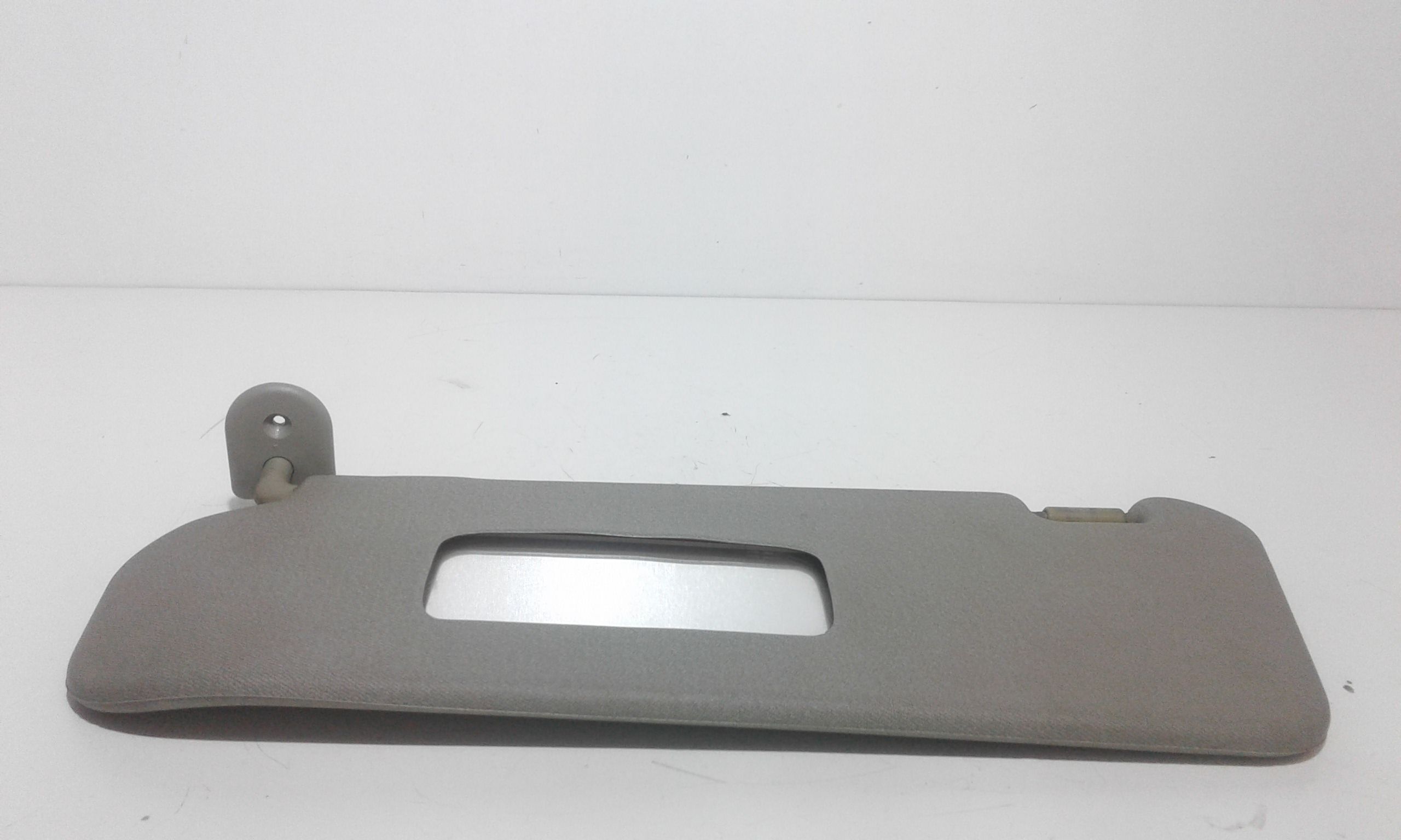 Aletta Parasole Parabrezza Sinistro 96650112 Usato