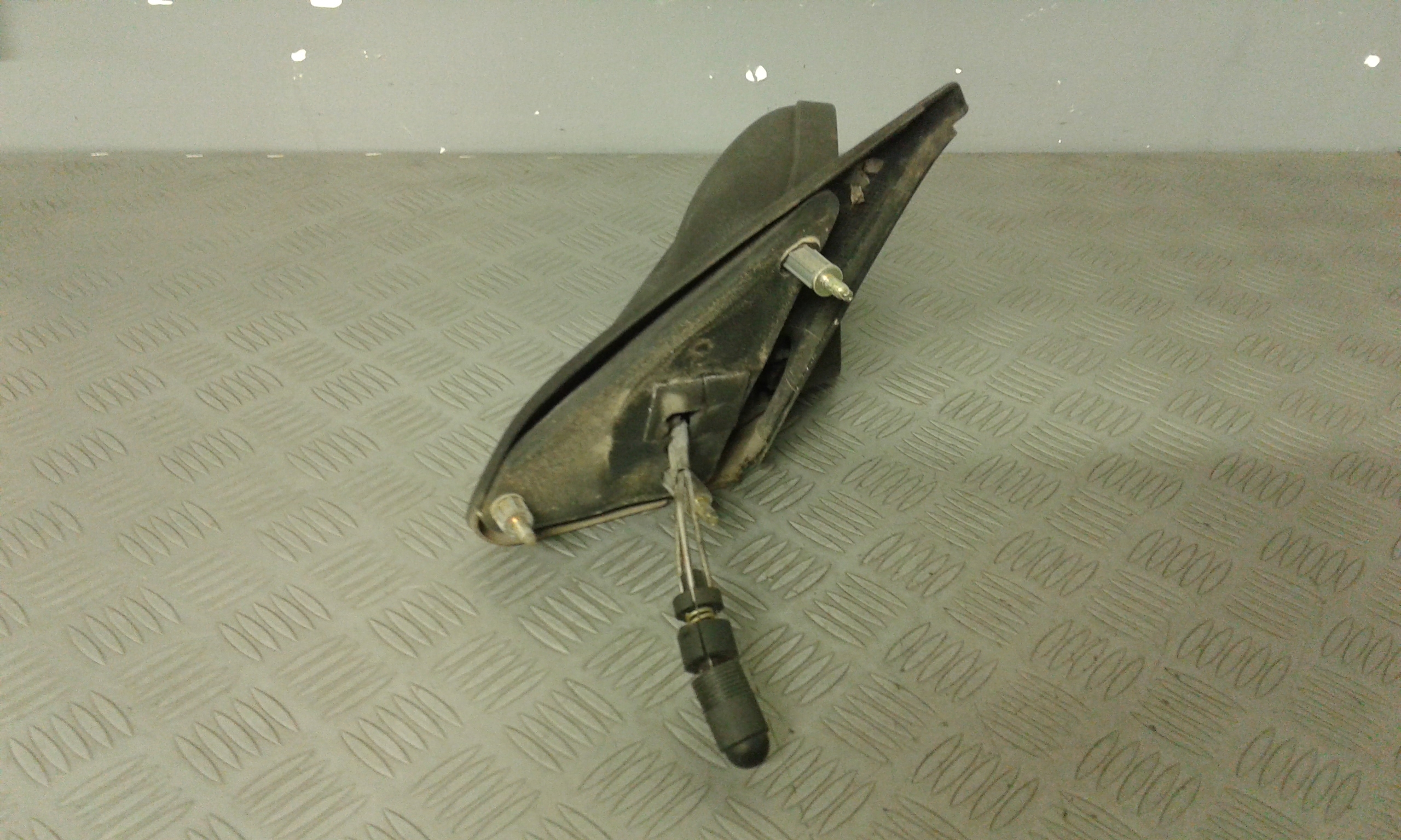 Retrovisore Est. Destro Usato