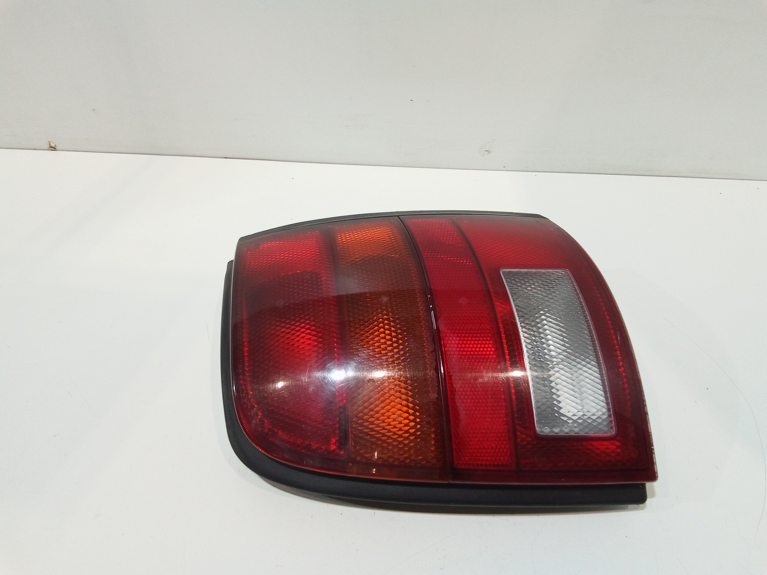 Fanale Post. Destro 265501F505 Usato