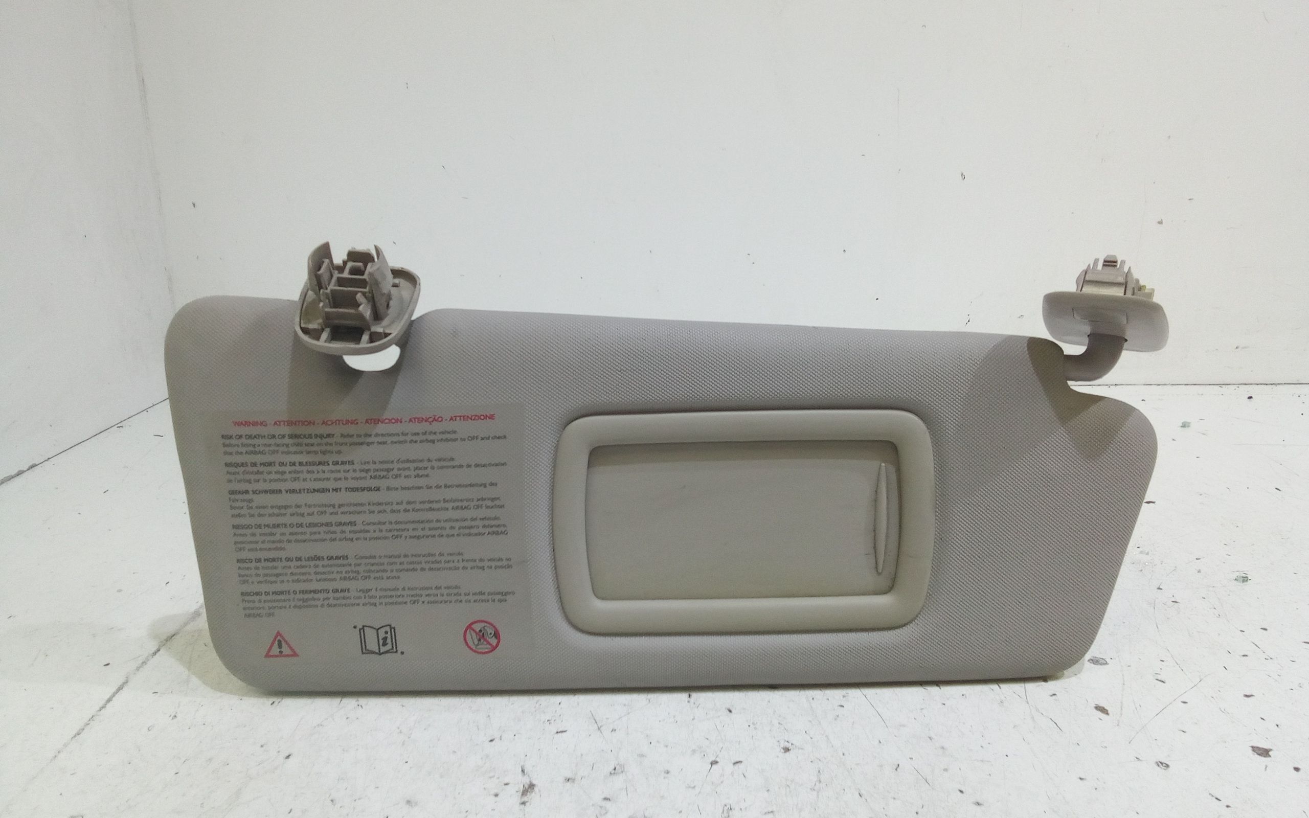 Aletta Parasole Parabrezza Destro 964001446R Usato