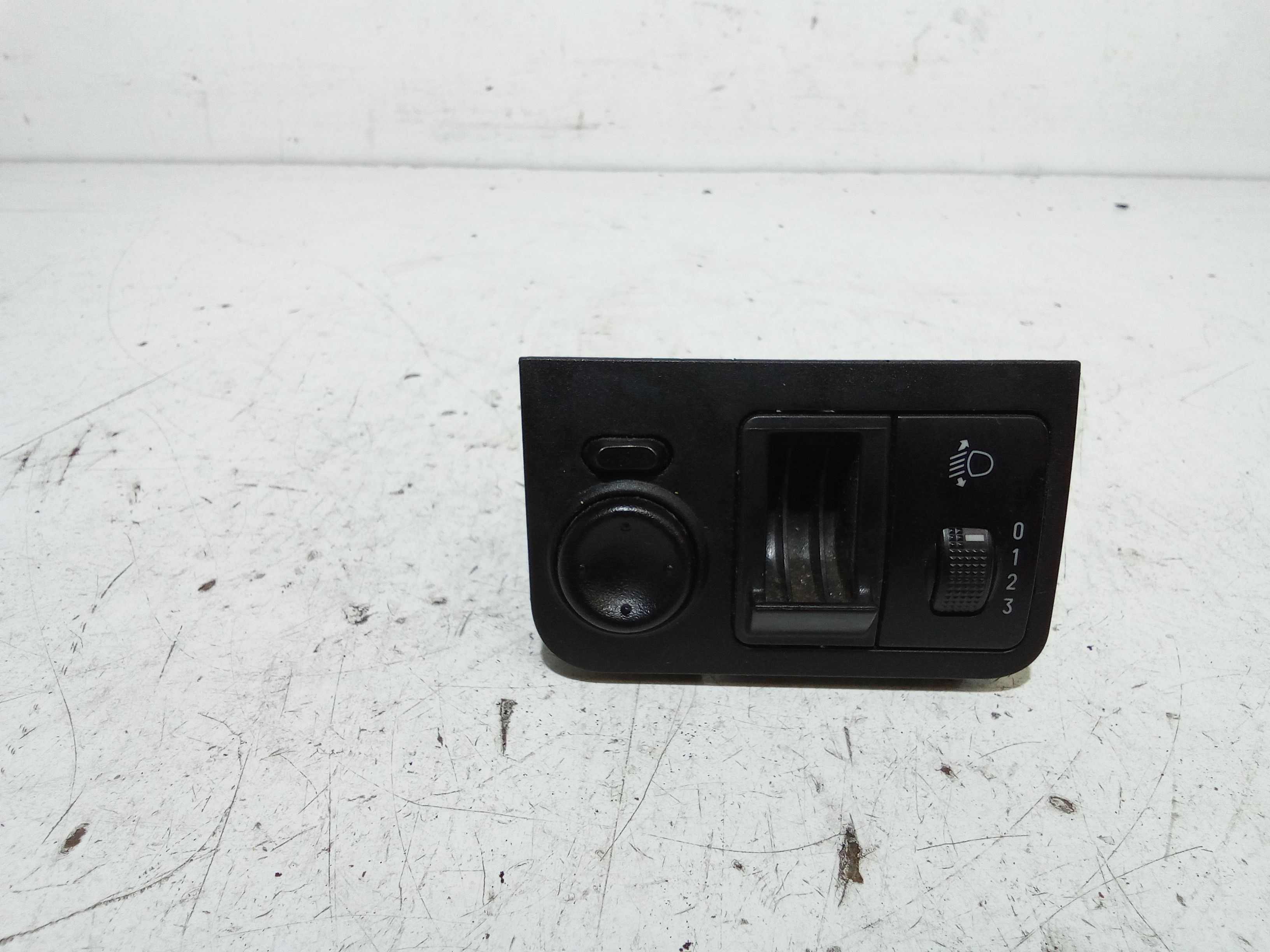 Comando Regolazione Altezza Proiettori Usato