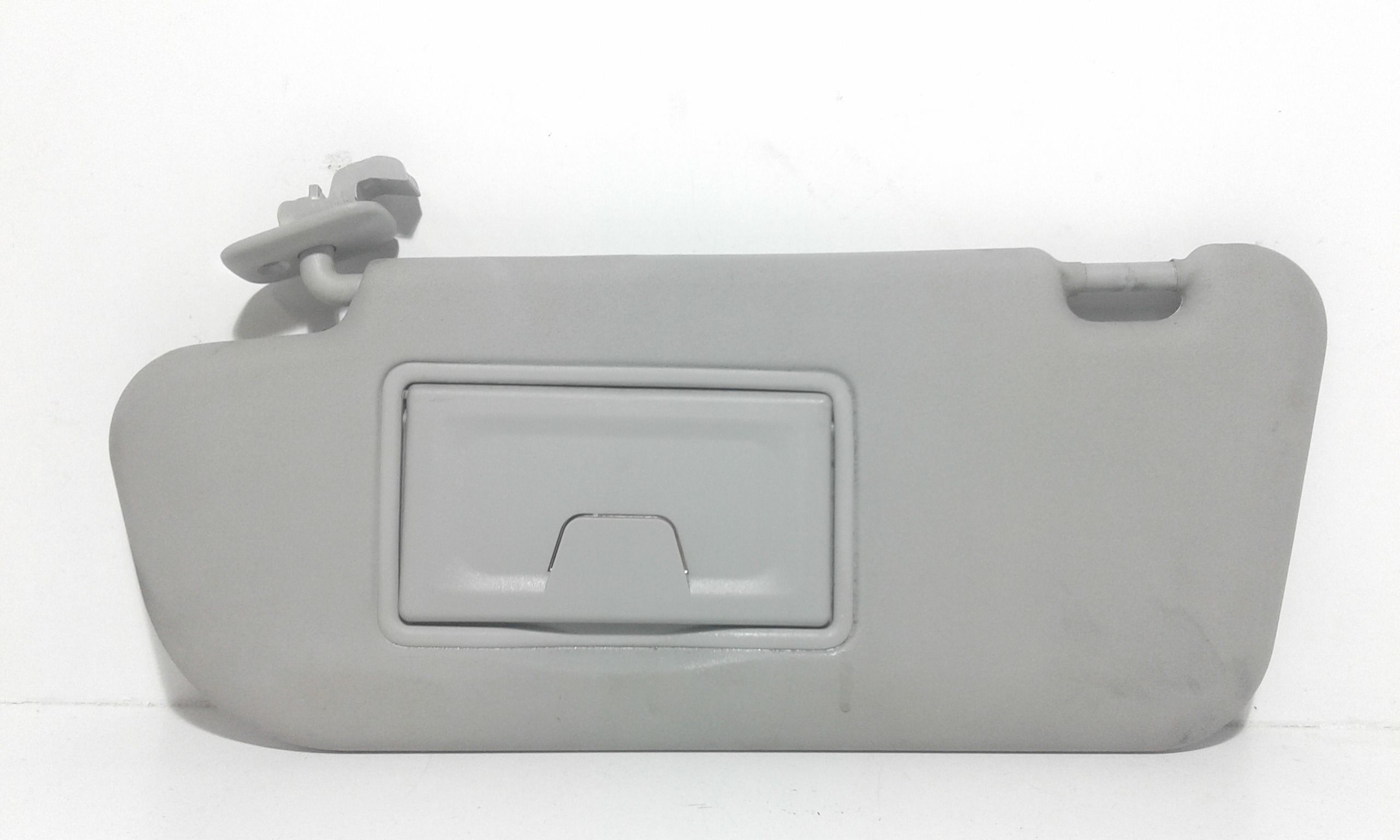 Aletta Parasole Parabrezza Sinistro BP4K69320C30 Usato