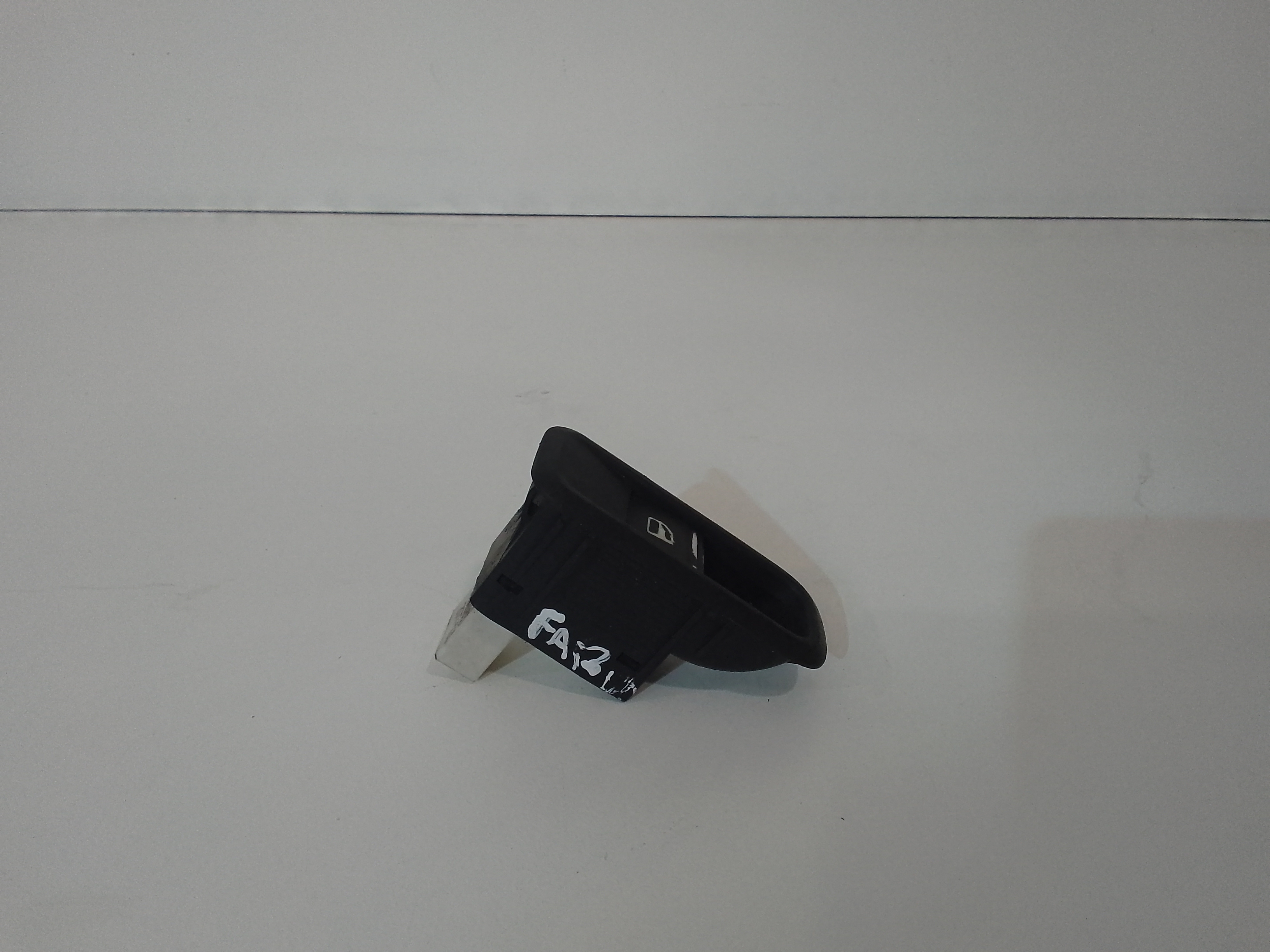 Interruttore Alzacristalli Porta Post. Sinistro 6Y095985501C Usato