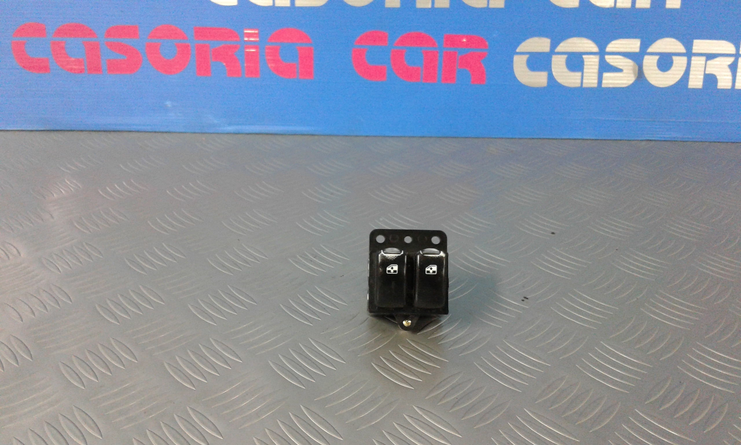 Interruttore Alzacristalli Porta Ant. Sinistro Usato