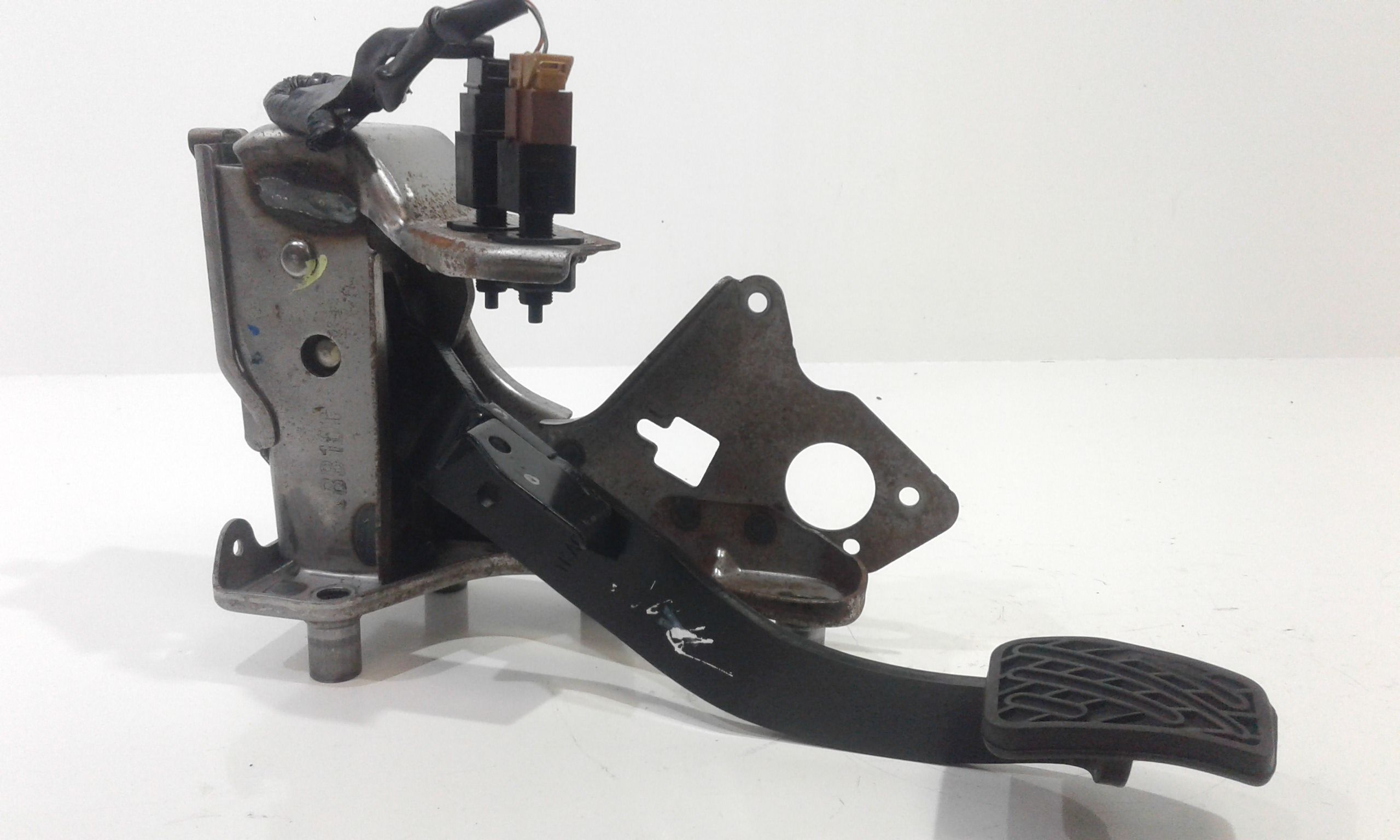 Pedale Freno 465011KA2B Usato