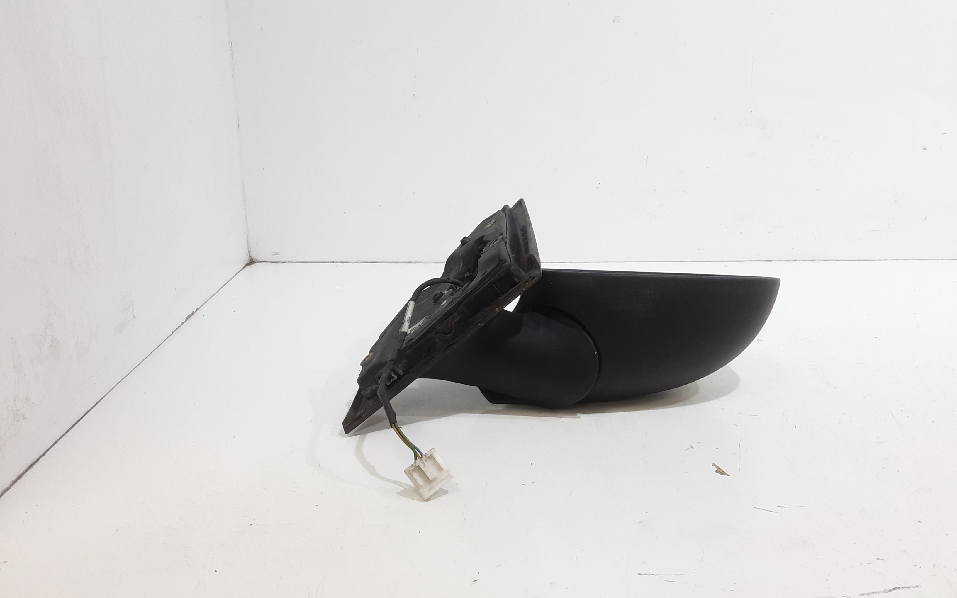 Retrovisore Est. Destro 735345130 Usato