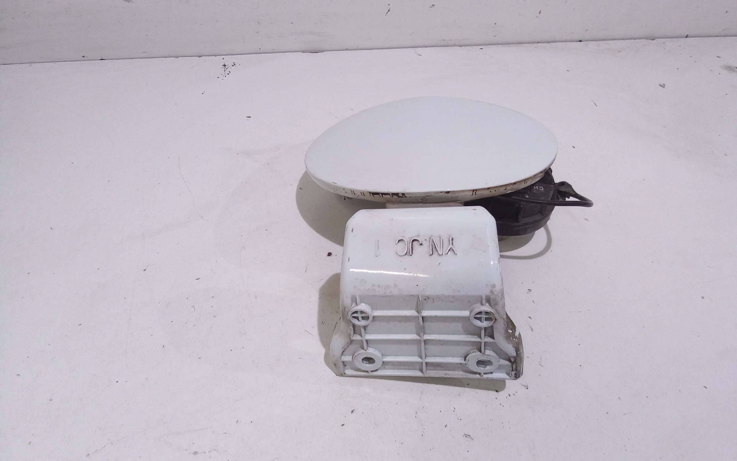 Sportello Carburante 695101P000 Usato