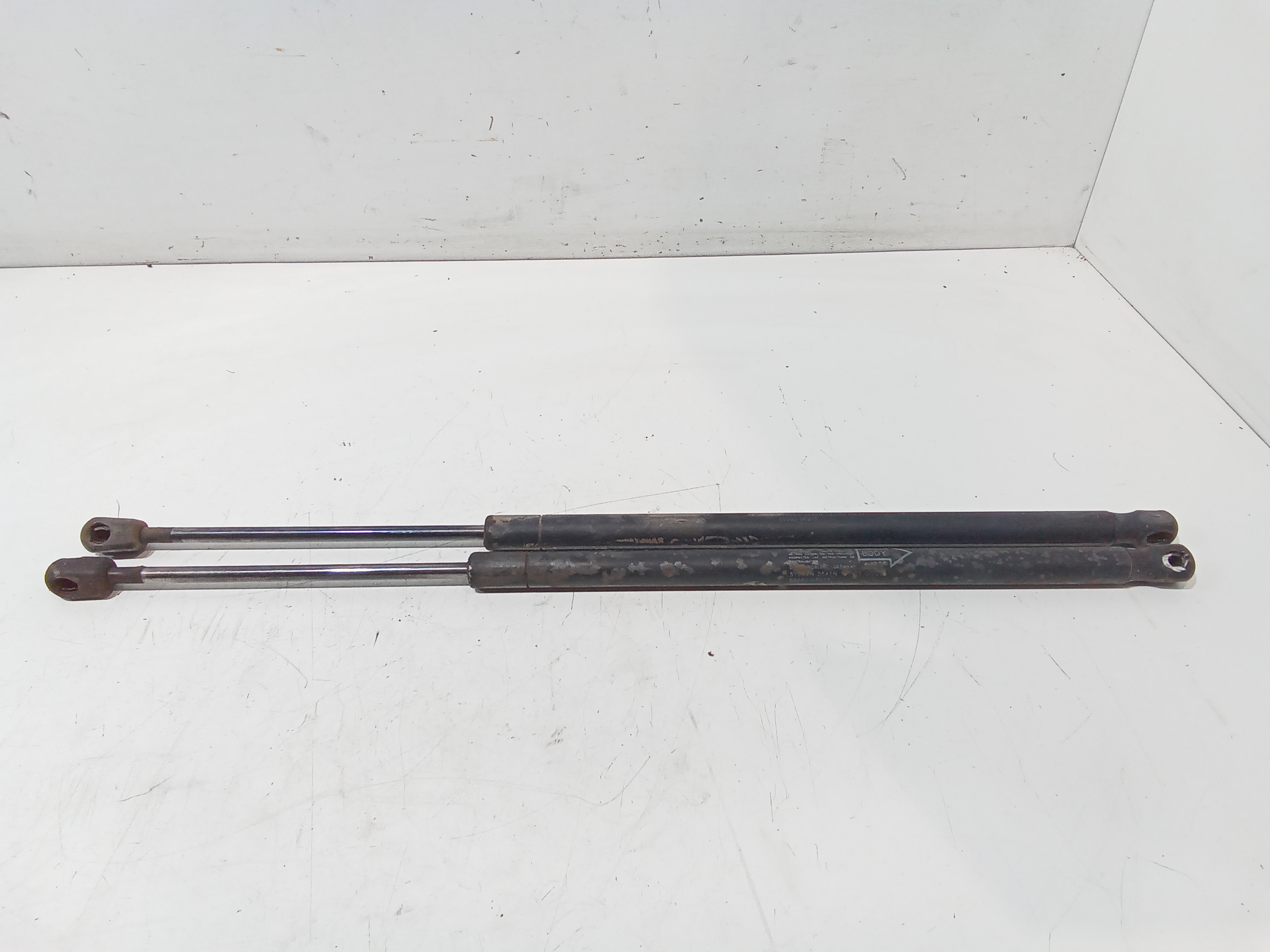 Cerniera Cofano Post. Destro Usato