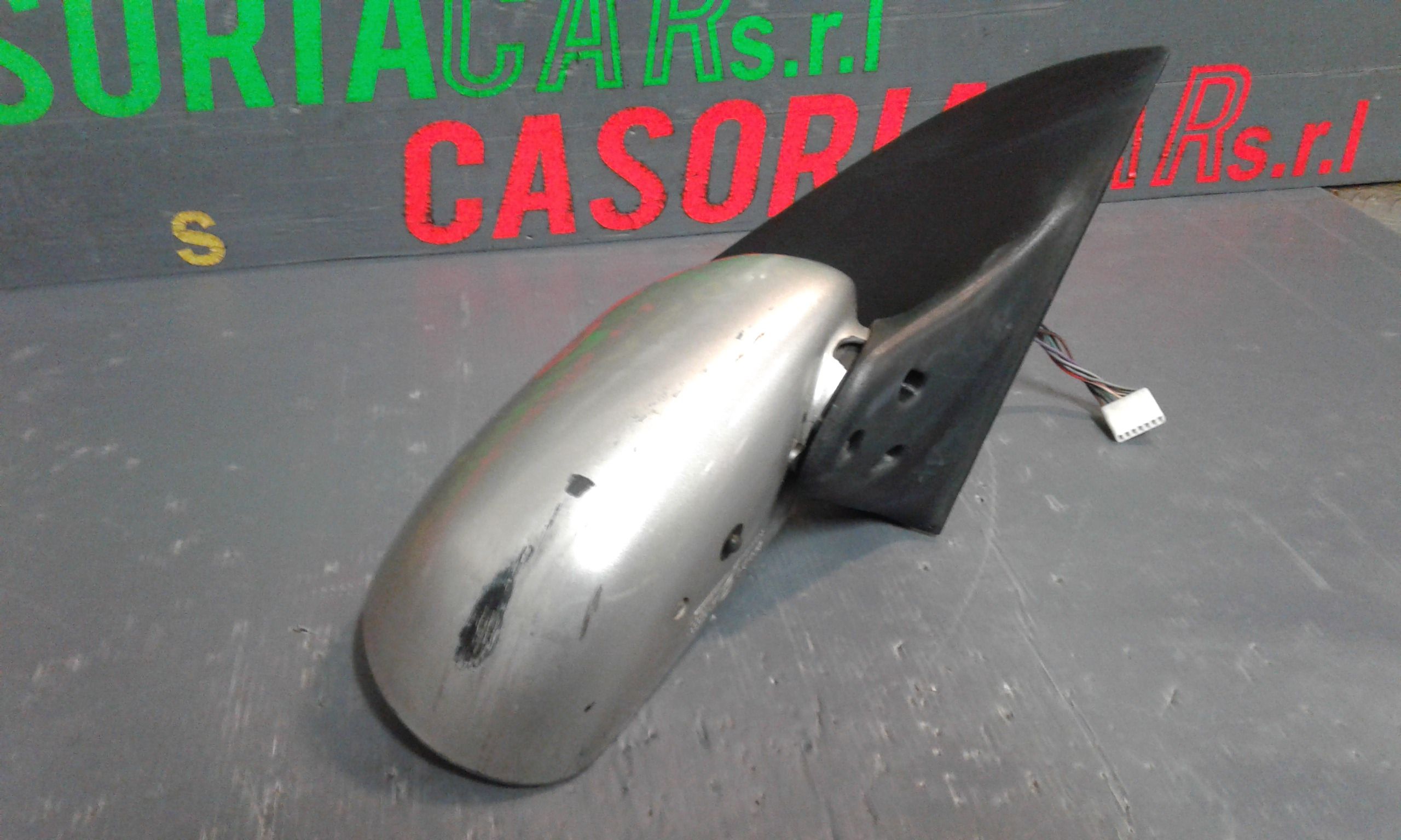 Retrovisore Est. Destro Usato