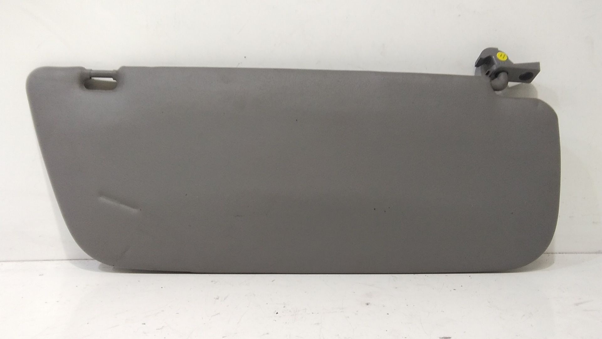 Aletta Parasole Parabrezza Sinistro A90681000107K00 Usato