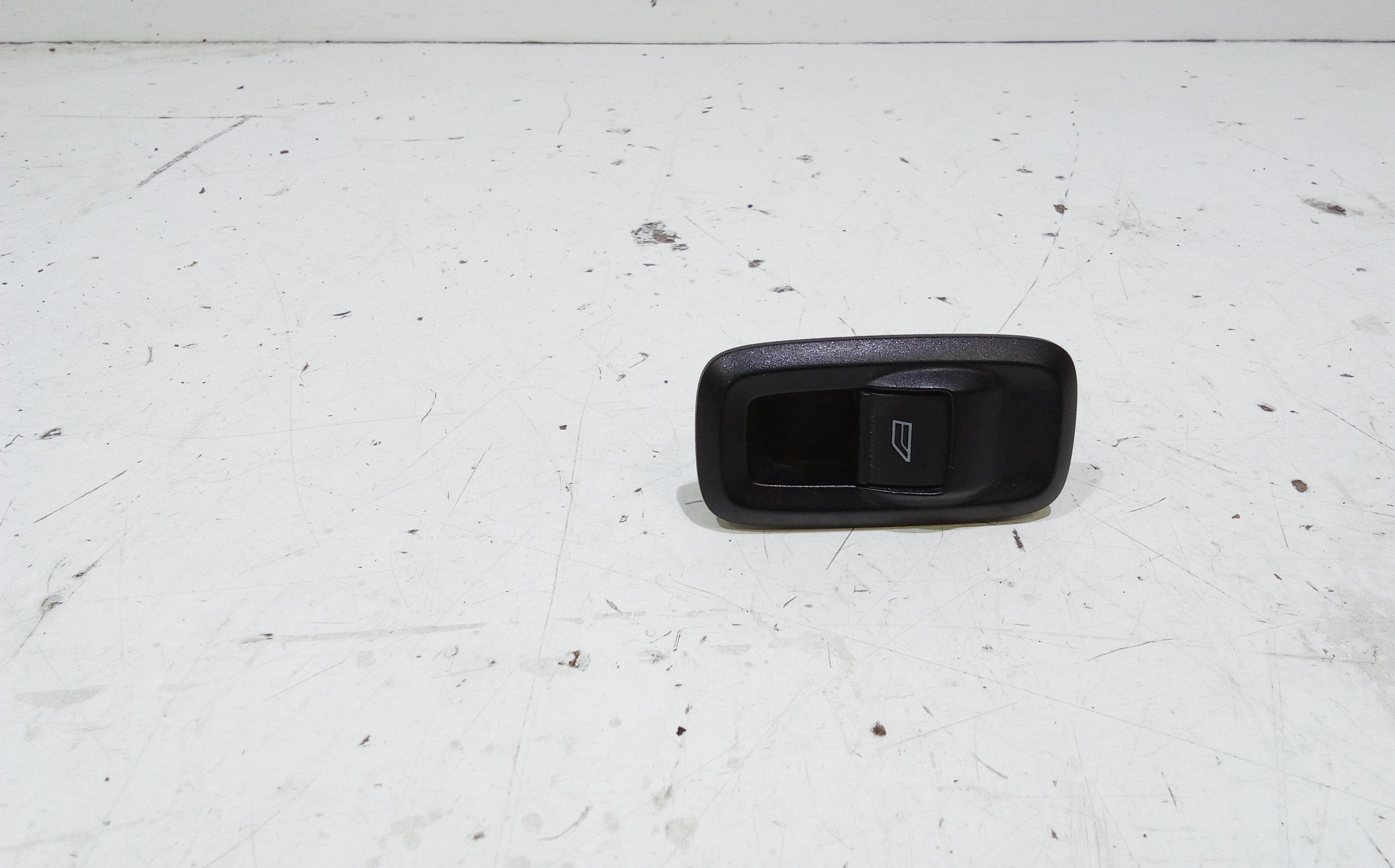 Interruttore Alzacristalli Porta Ant. Destro Usato