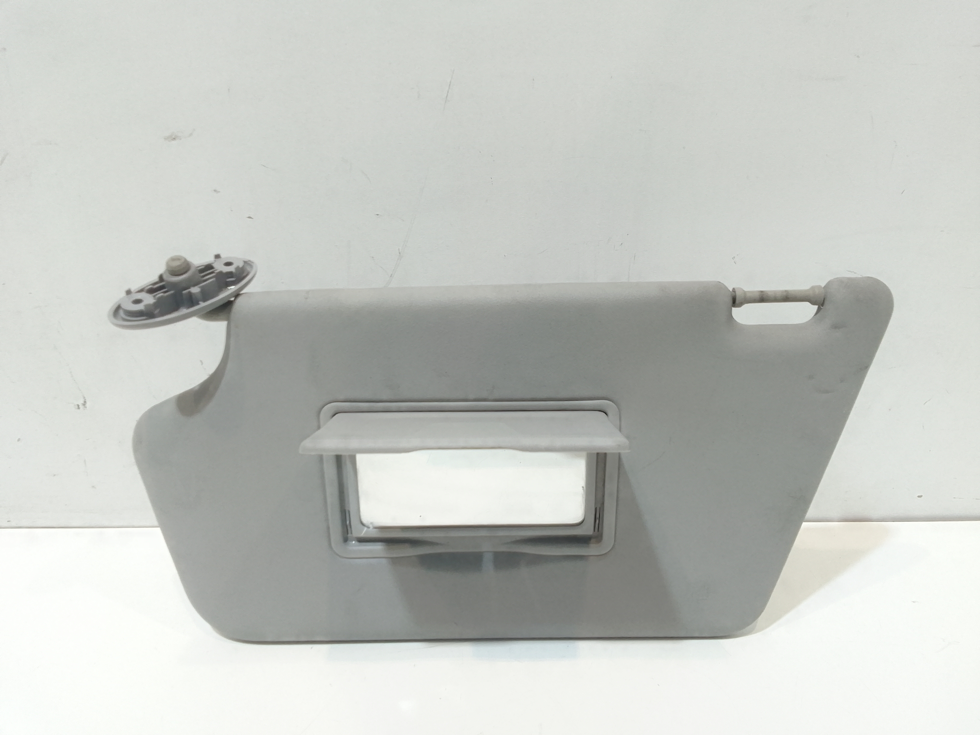 Aletta Parasole Parabrezza Sinistro DD106932094 Usato