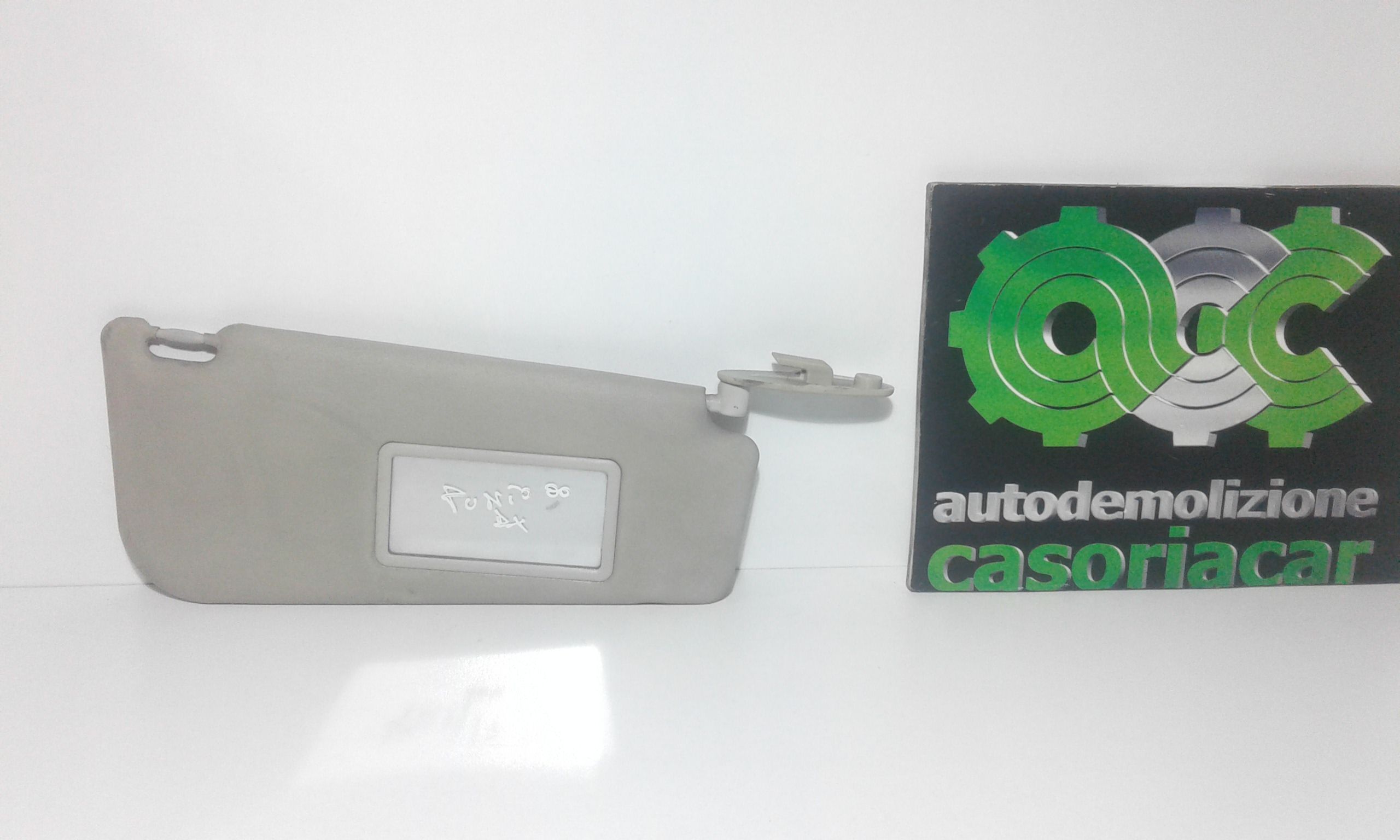 Aletta Parasole Parabrezza Destro 735338206 Usato