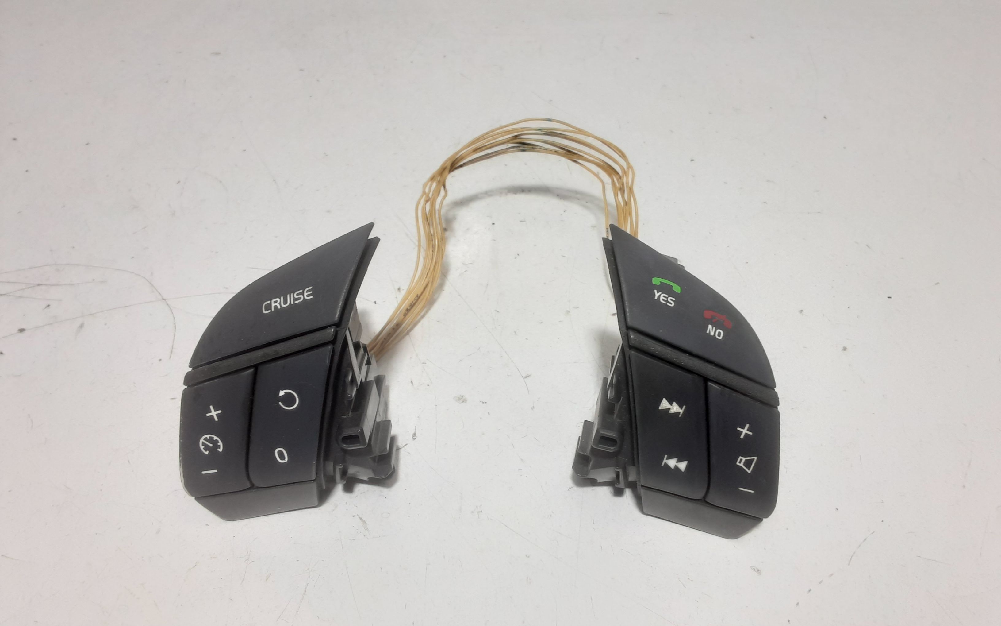 Blocco Volante Multifunzione Usato