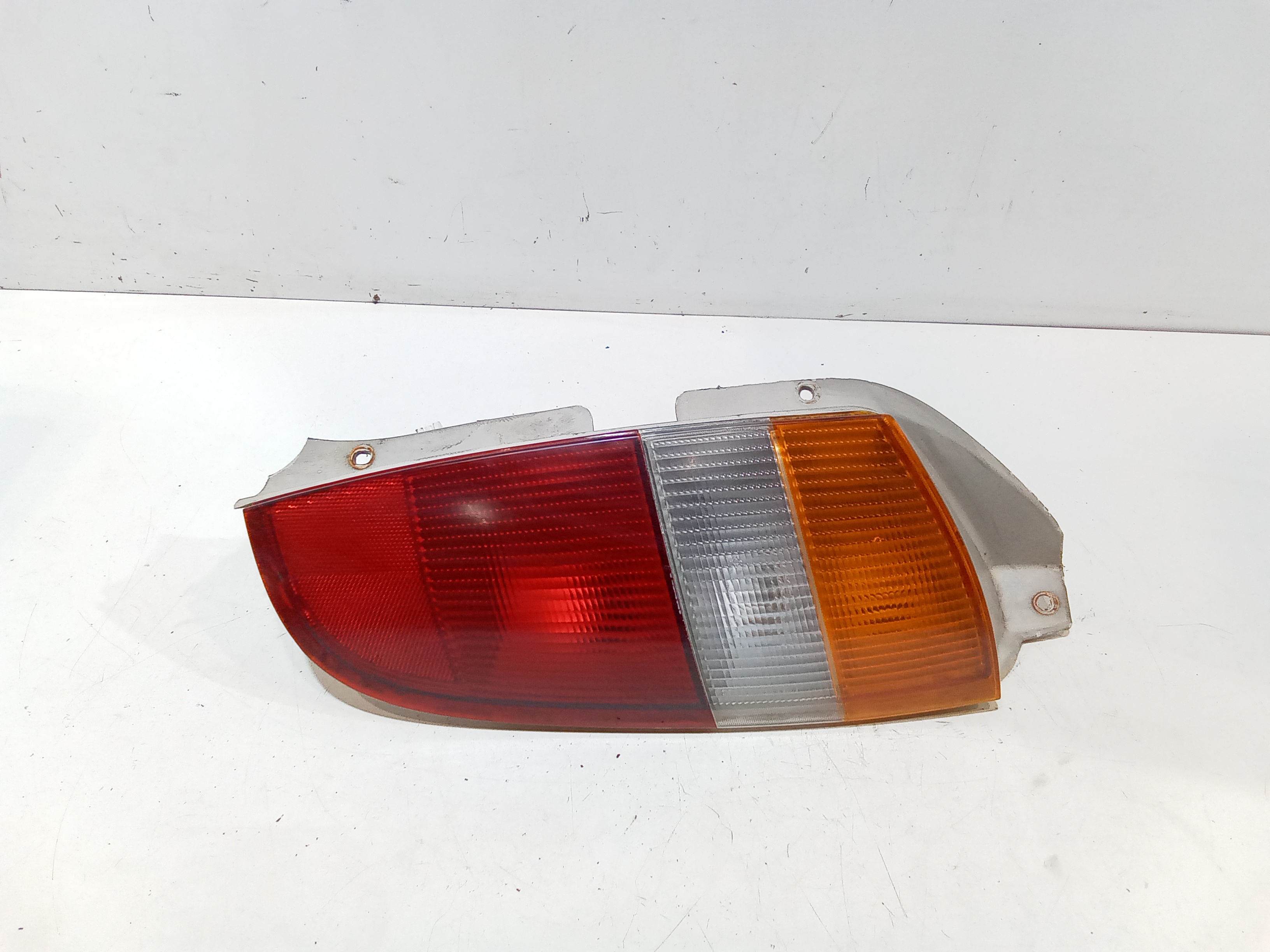 Fanale Post. Destro 9240205110 Usato