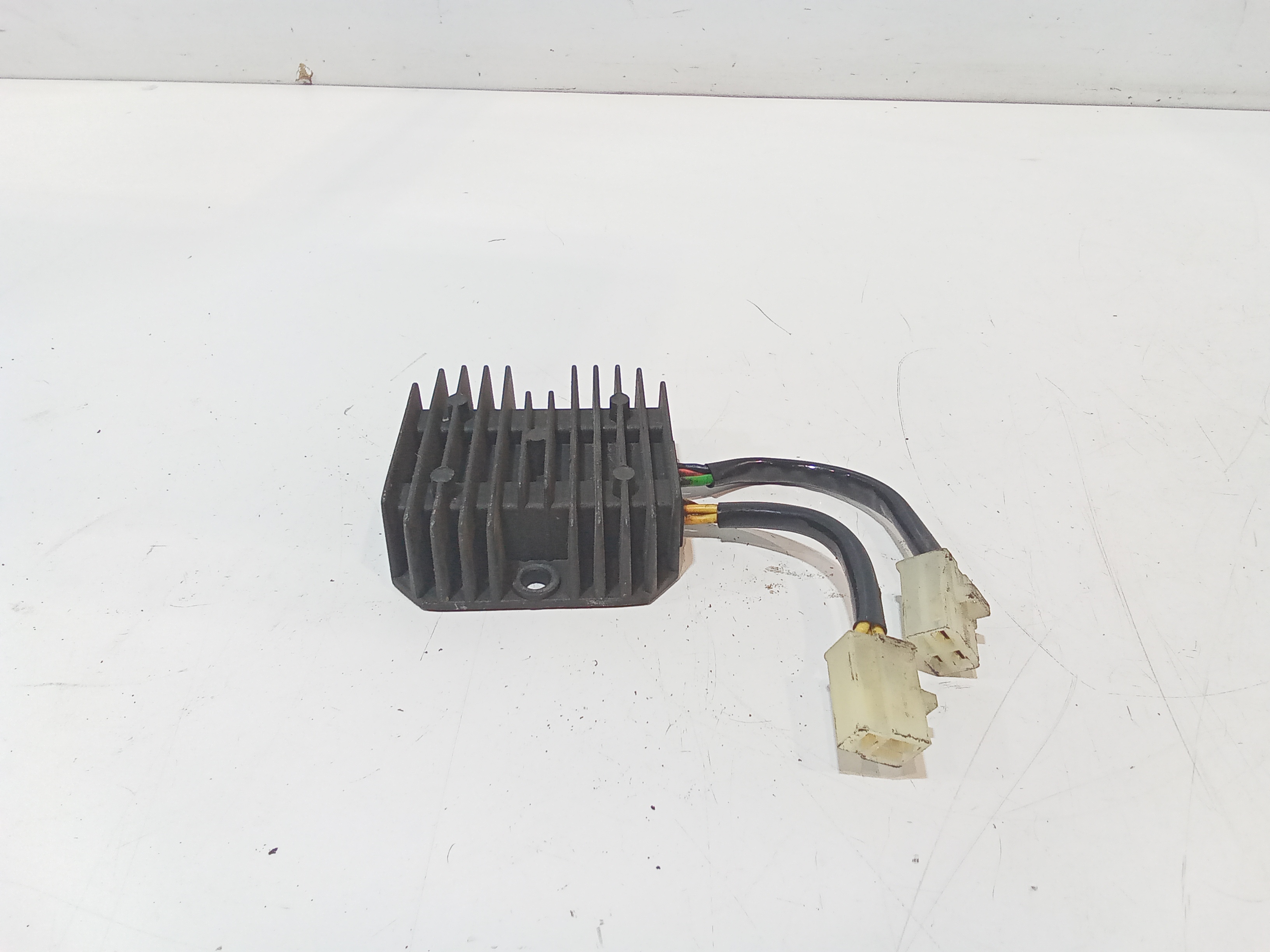 Regolatore Tensione Usato