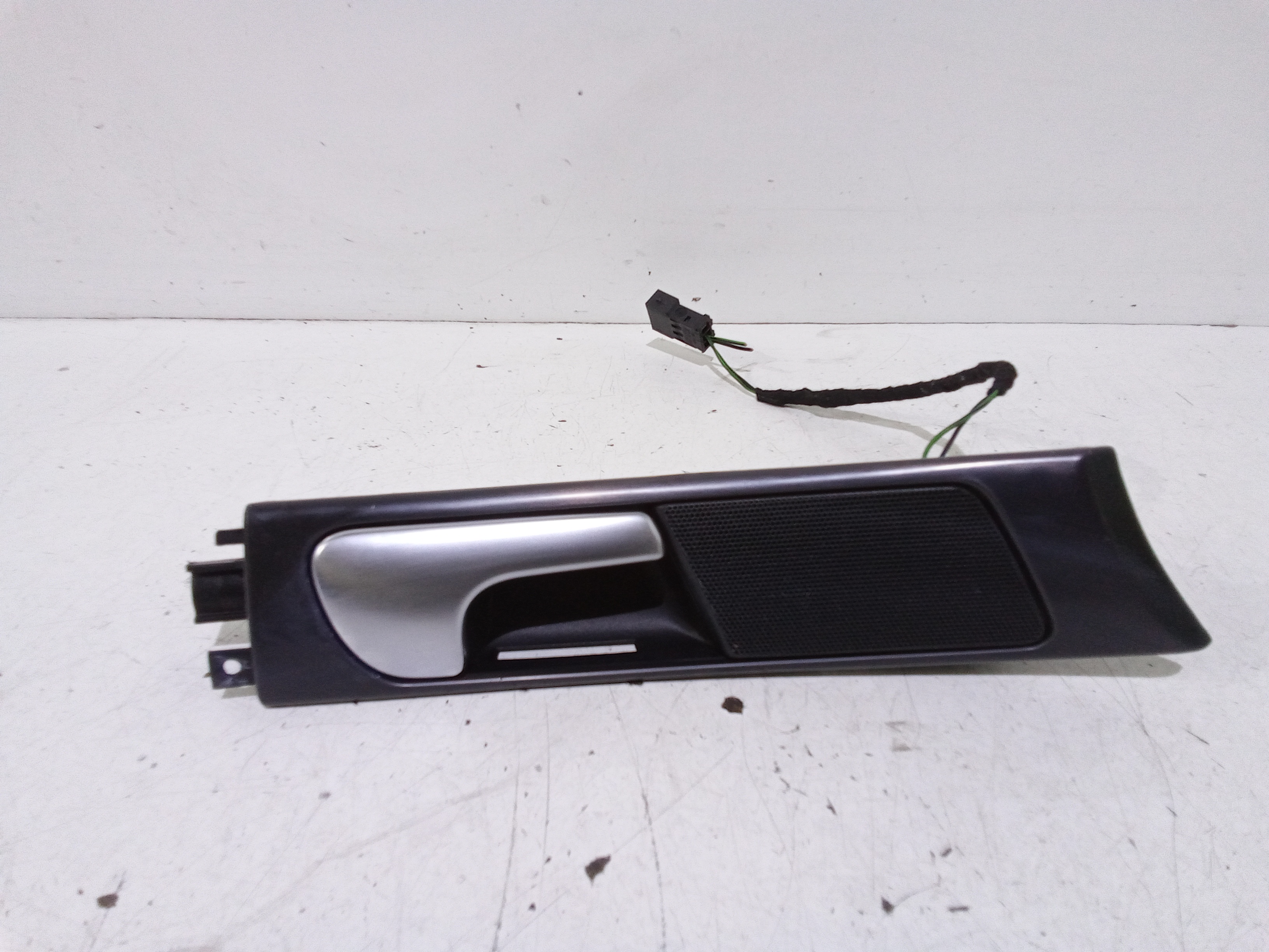 Maniglia Int. Apertura Porta Ant. Destro Usato