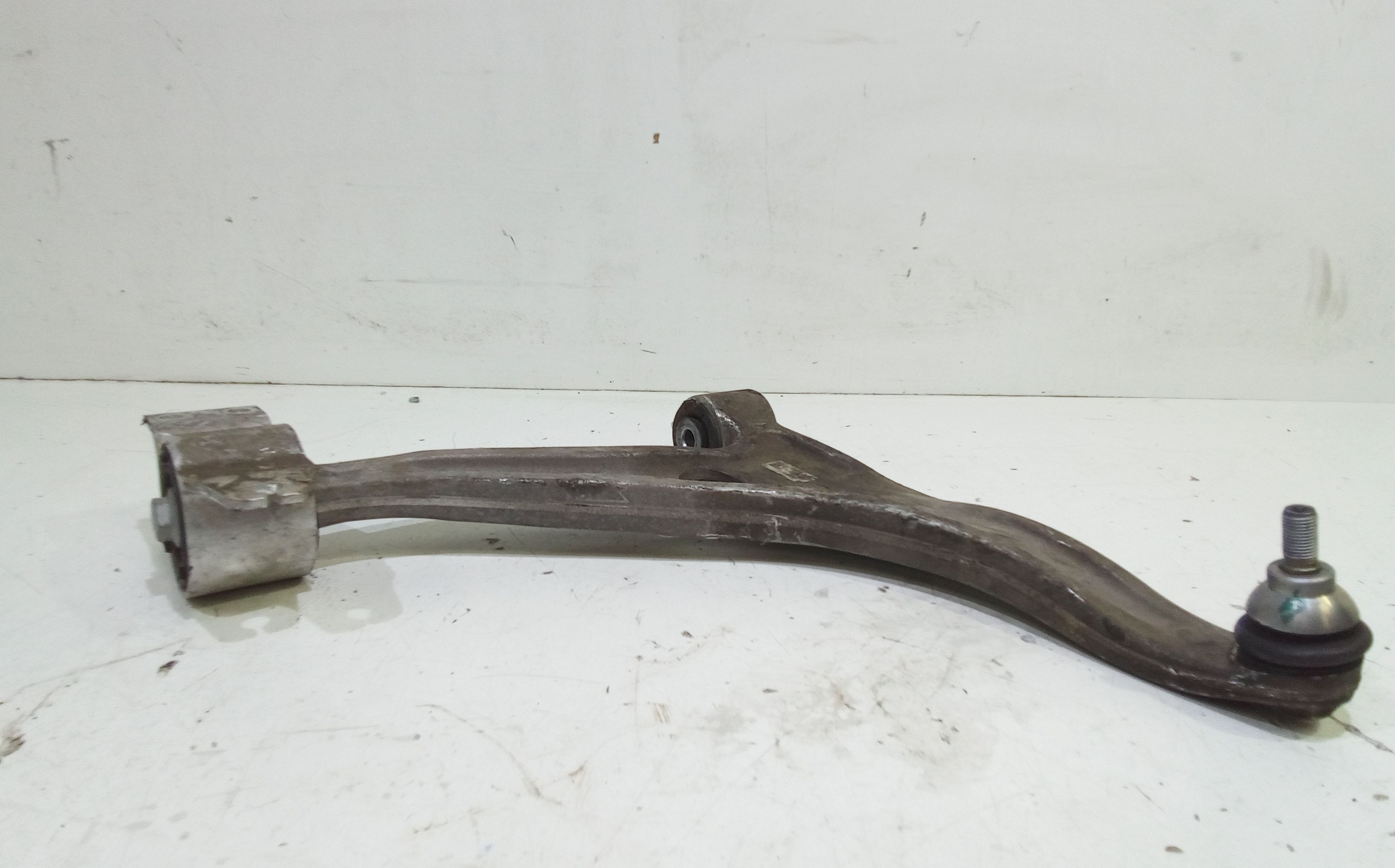 Braccio Oscillante Sosp. Ant. Destro A1773300402 Usato