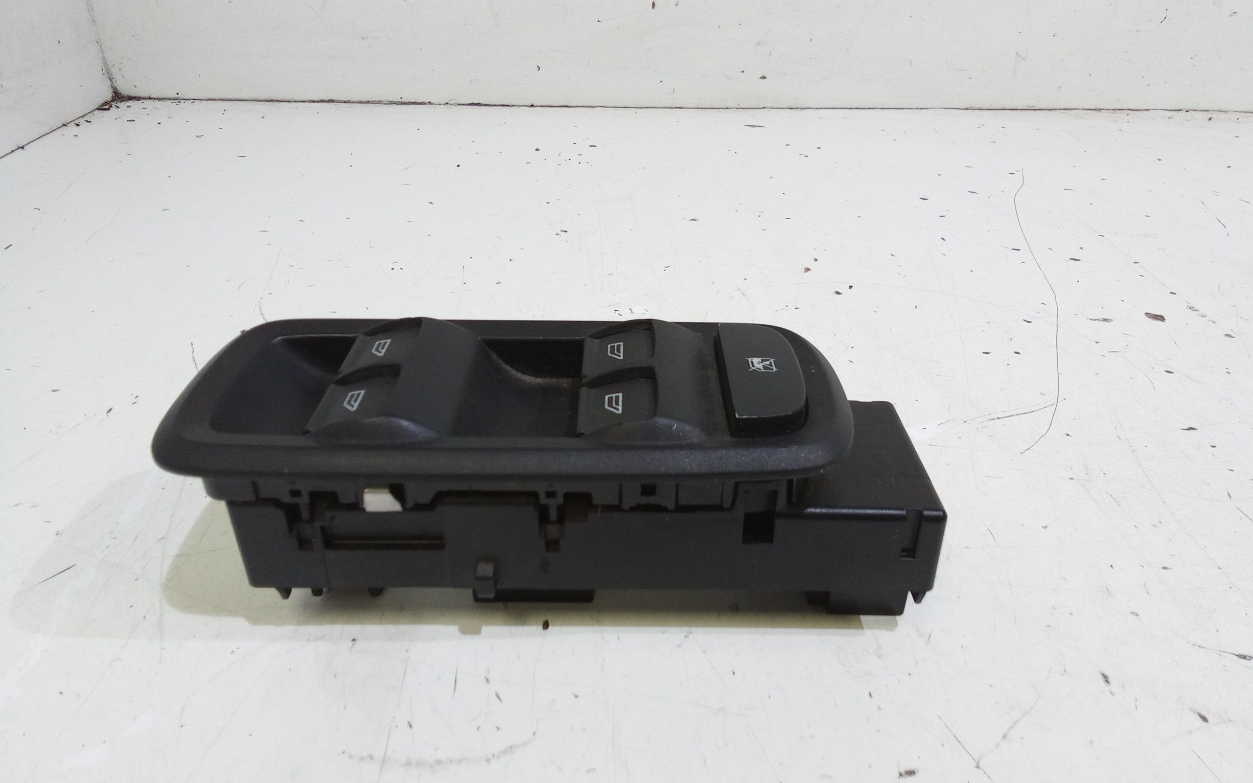 Interruttore Alzacristalli Porta Ant. Sinistro Usato