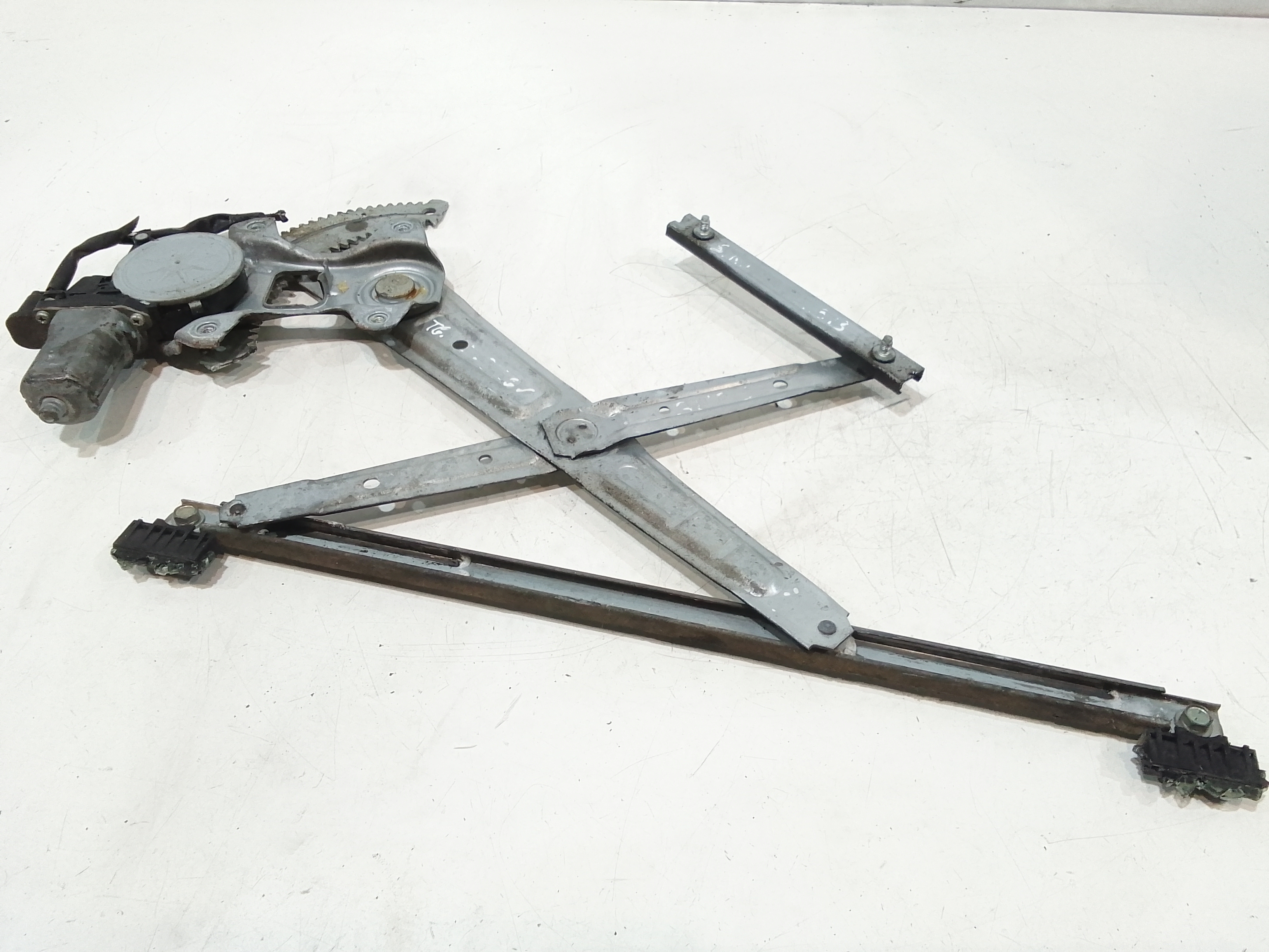 Alzacristallo Porta Ant. Sinistro Usato