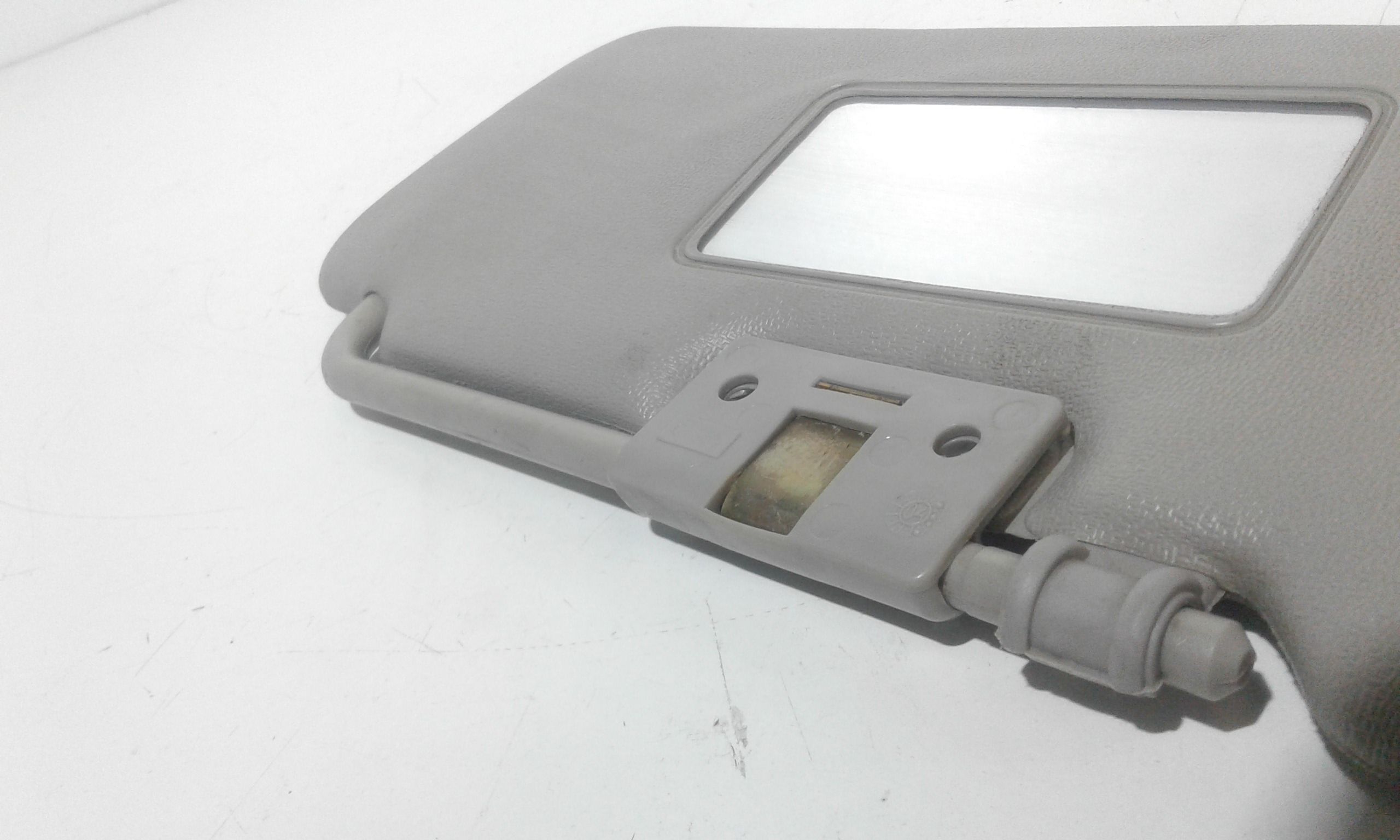 Aletta Parasole Parabrezza Destro 735244339 Usato