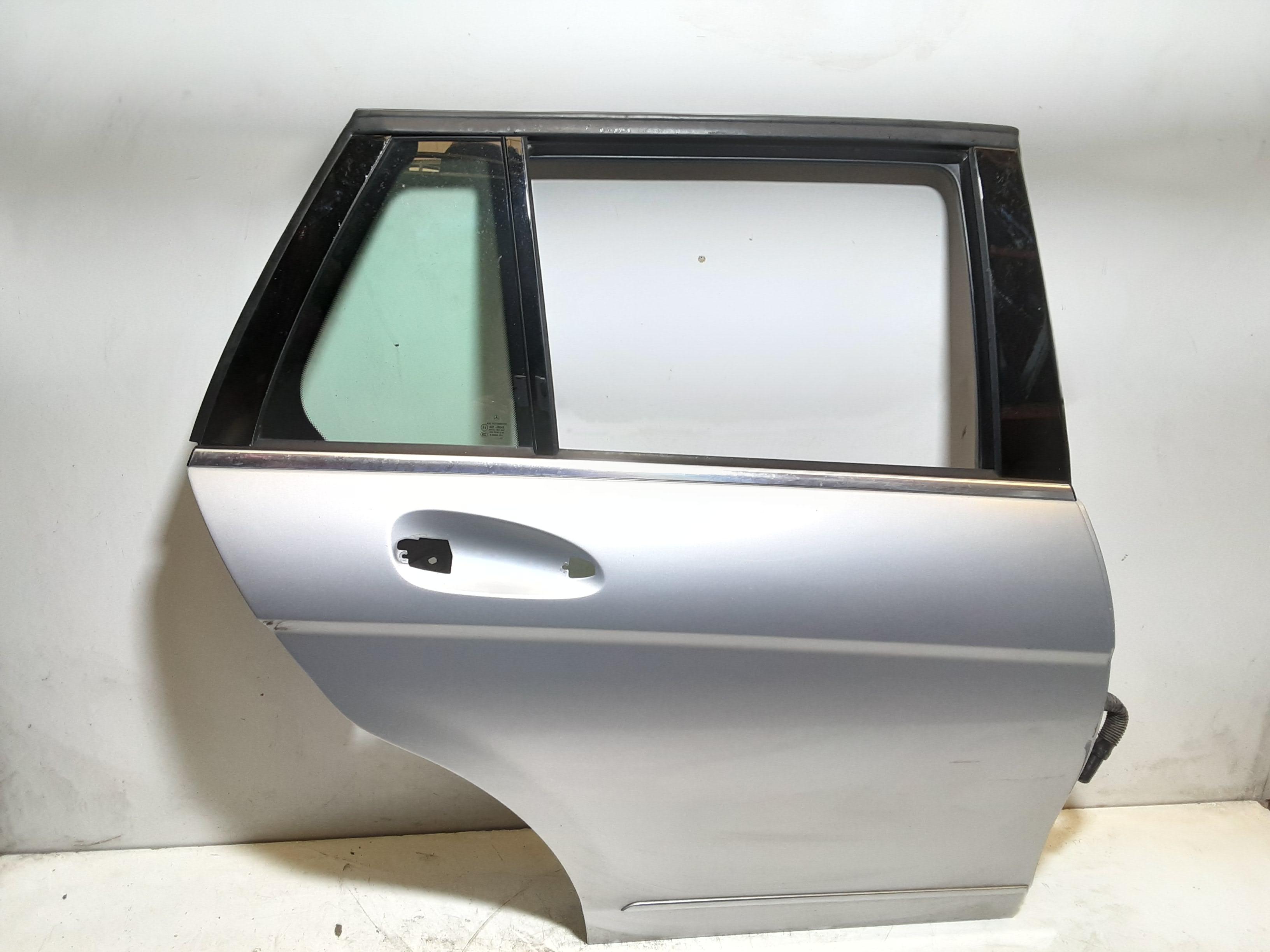 Porta Post. Destro A2047300205 Usato