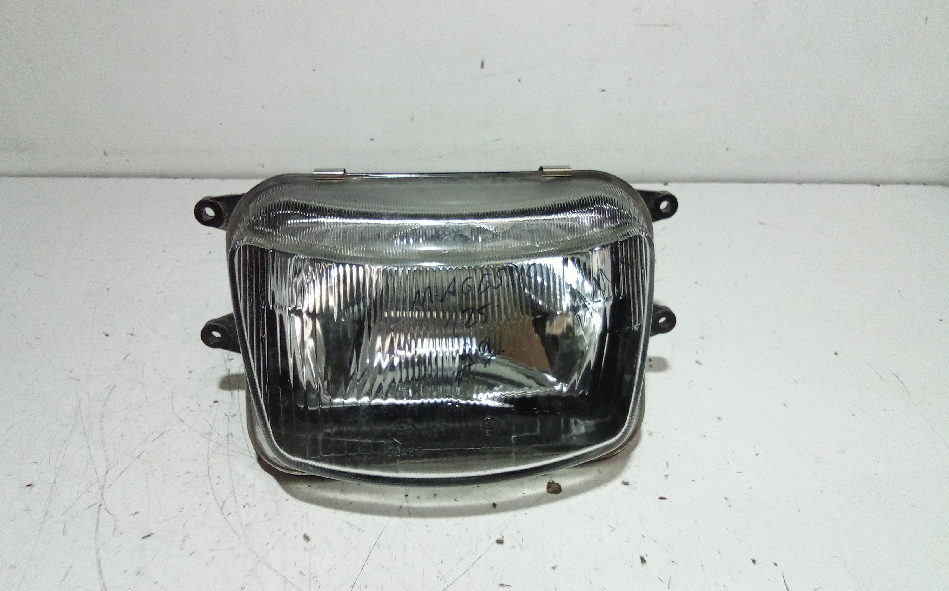 Faro Anteriore Usato