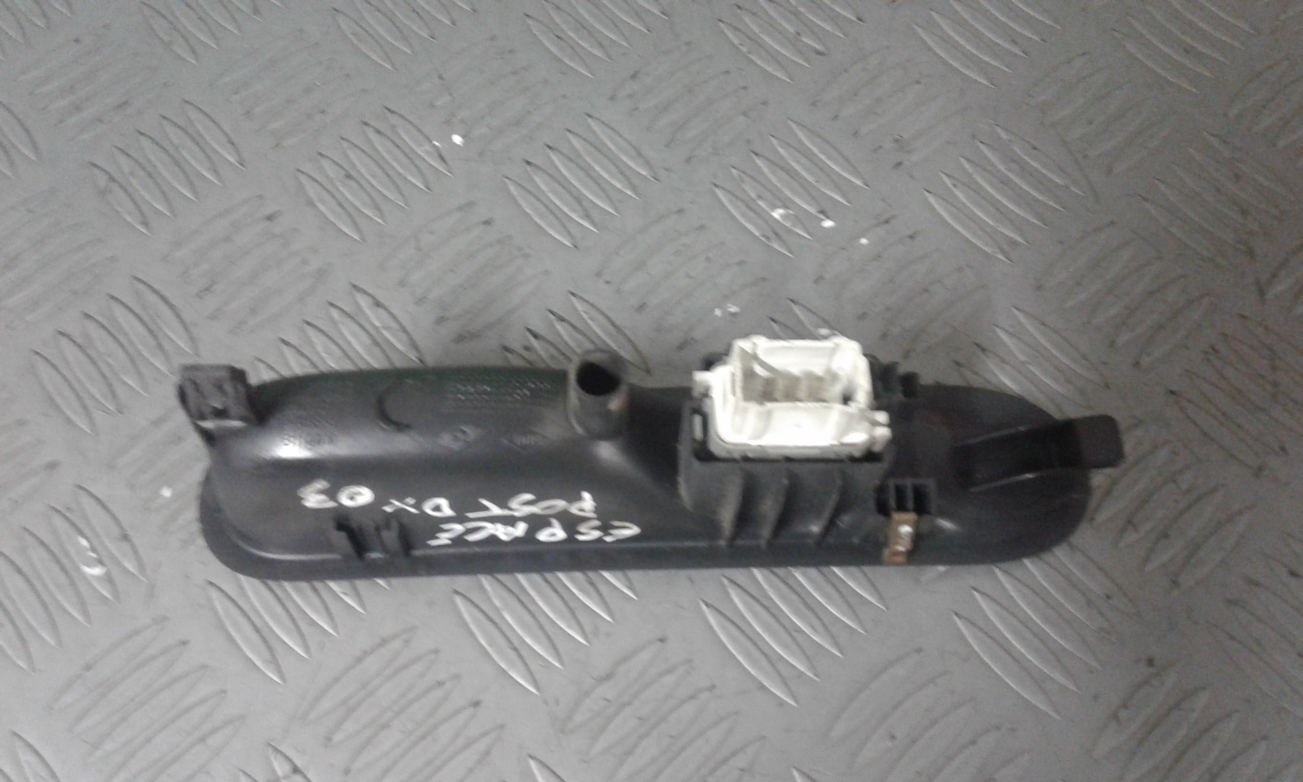 Interruttore Alzacristalli Porta Post. Destro 8200220507 Usato