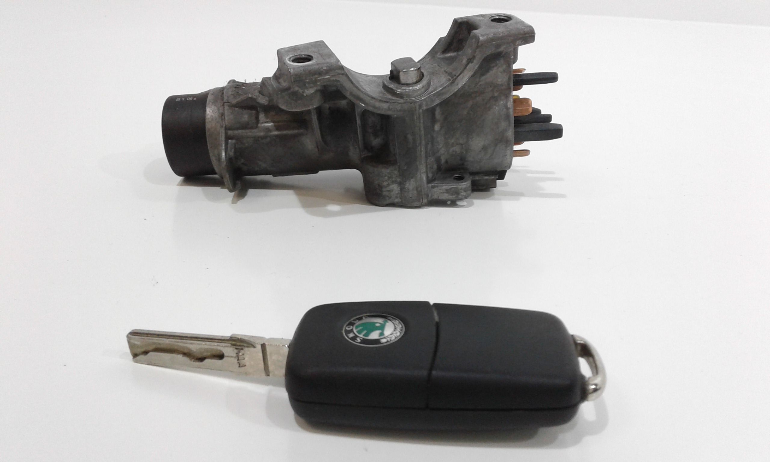 Commutatore Avviamento Con Cilindretti Serrature Usato