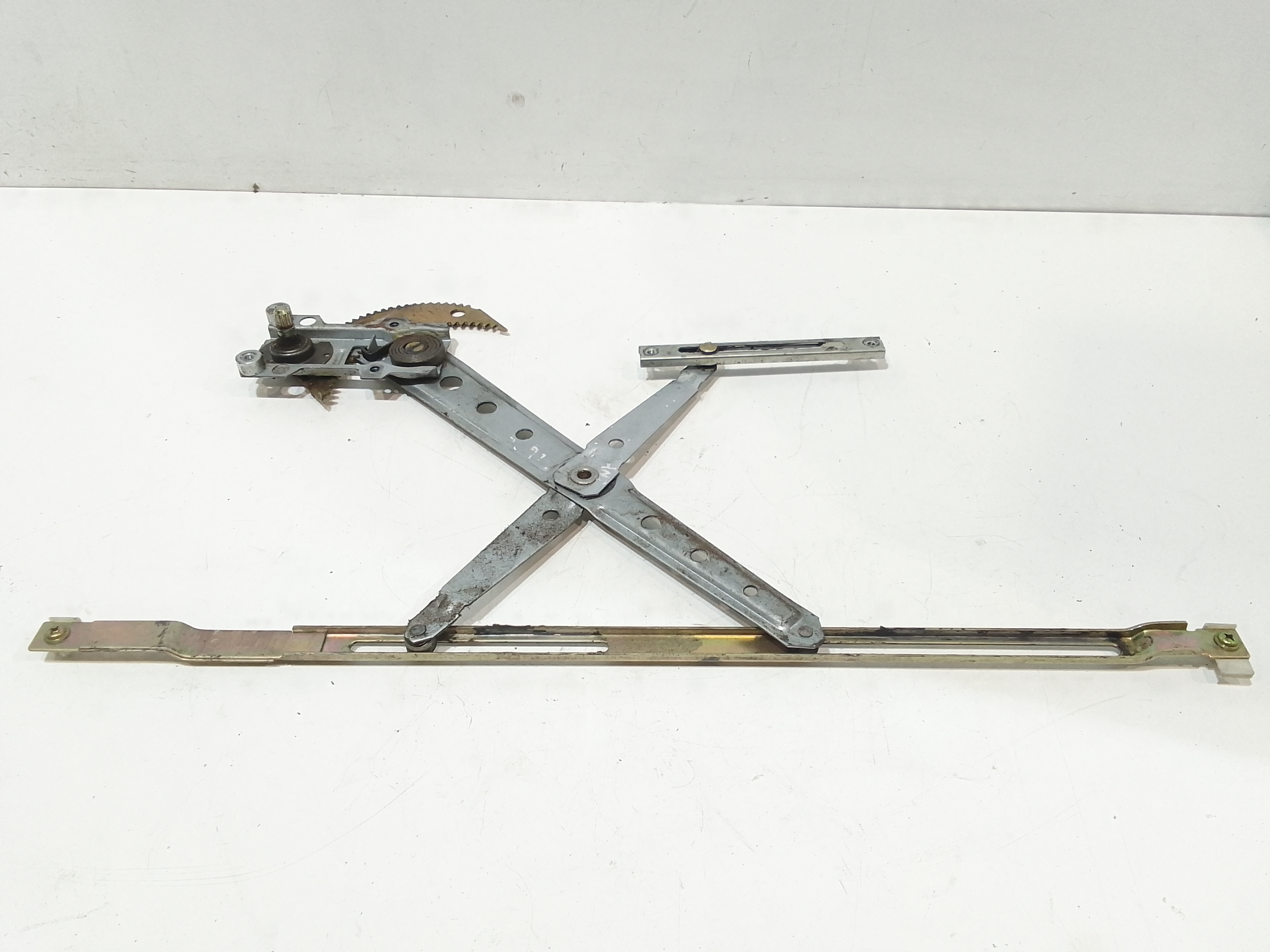 Alzacristallo Porta Ant. Destro Usato