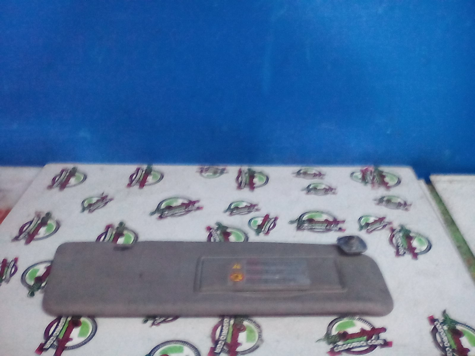 Aletta Parasole Parabrezza Destro 8200413904 Usato