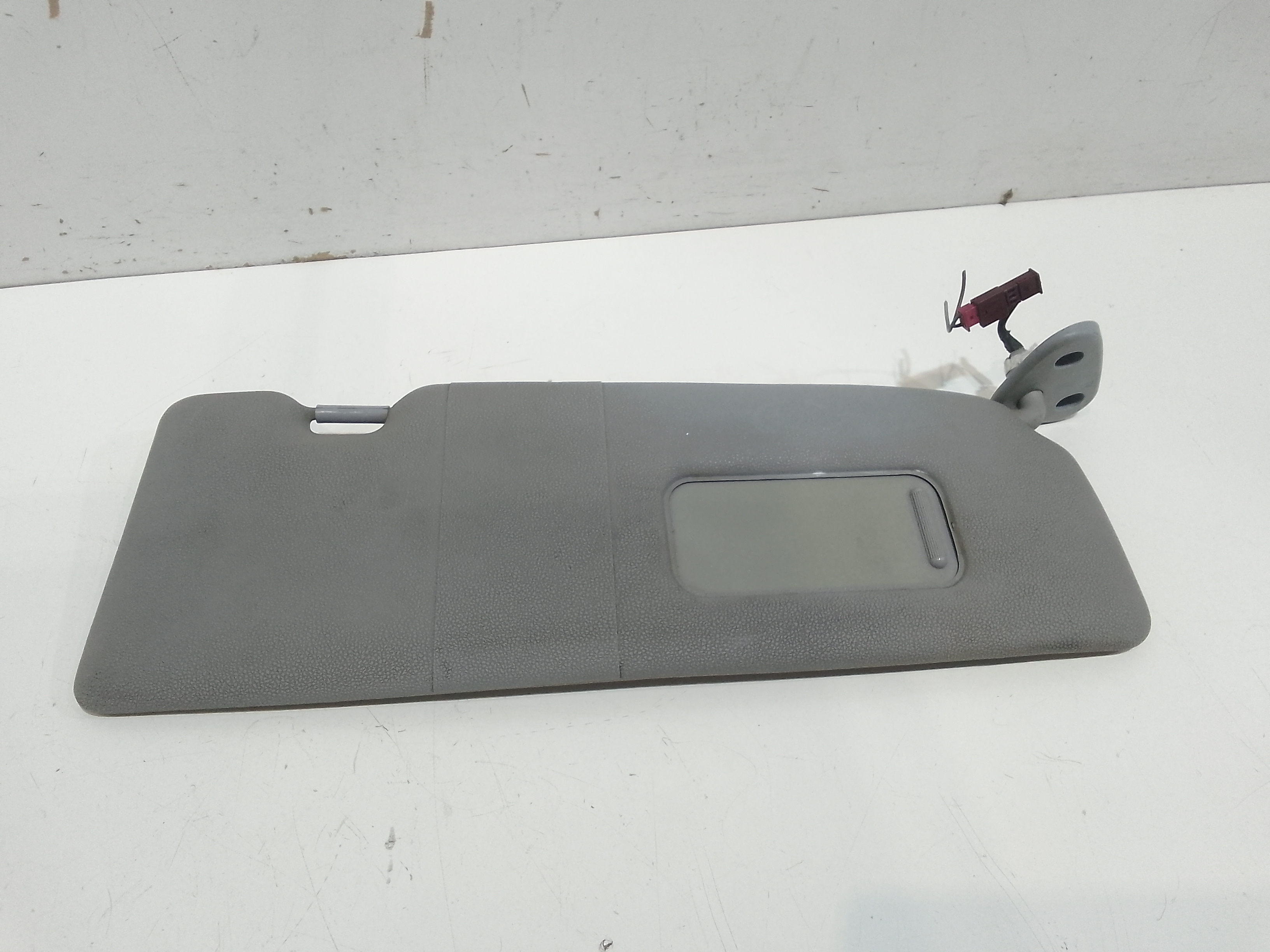 Aletta Parasole Parabrezza Destro 51167252508 Usato