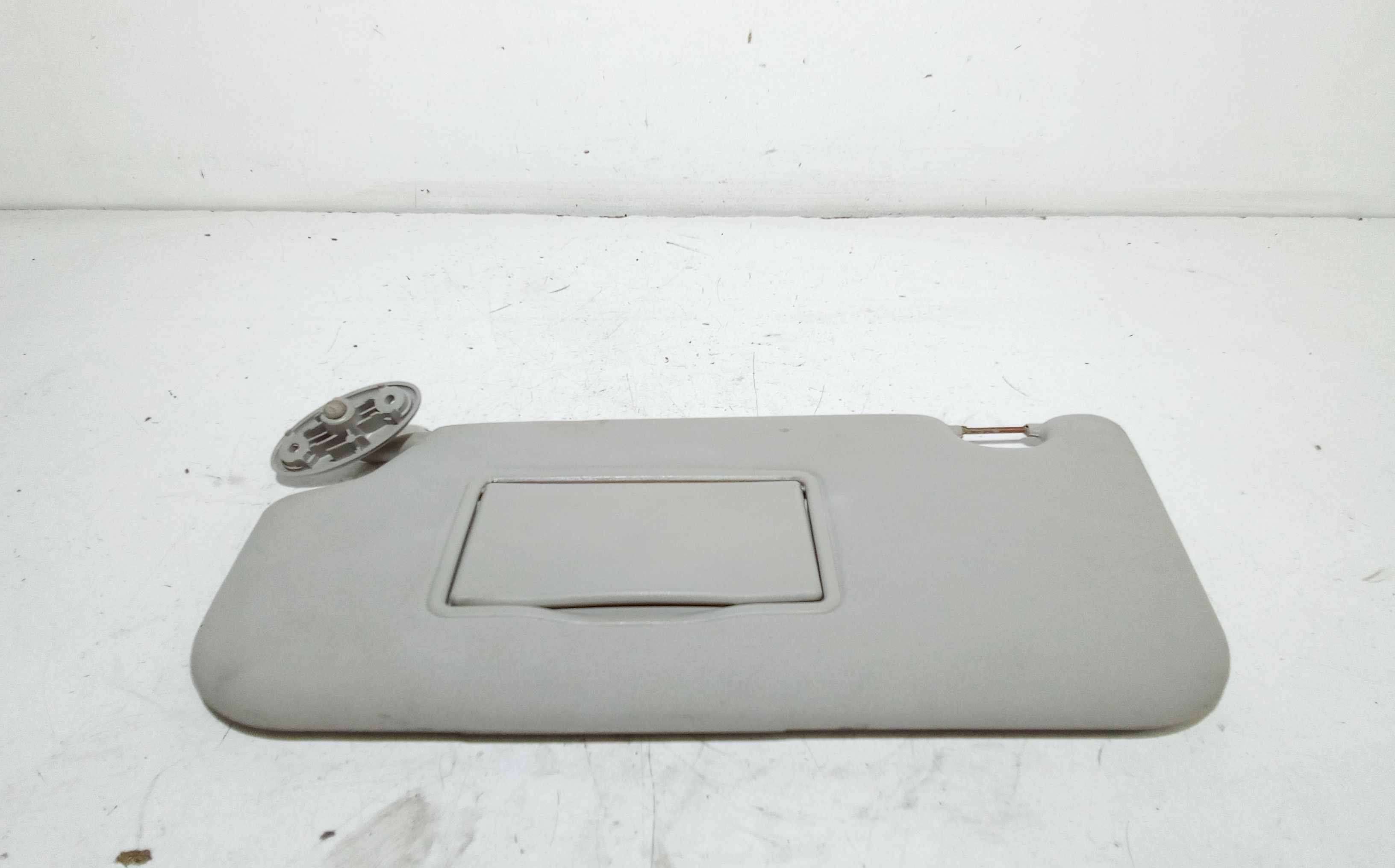 Aletta Parasole Parabrezza Sinistro 1874697 Usato