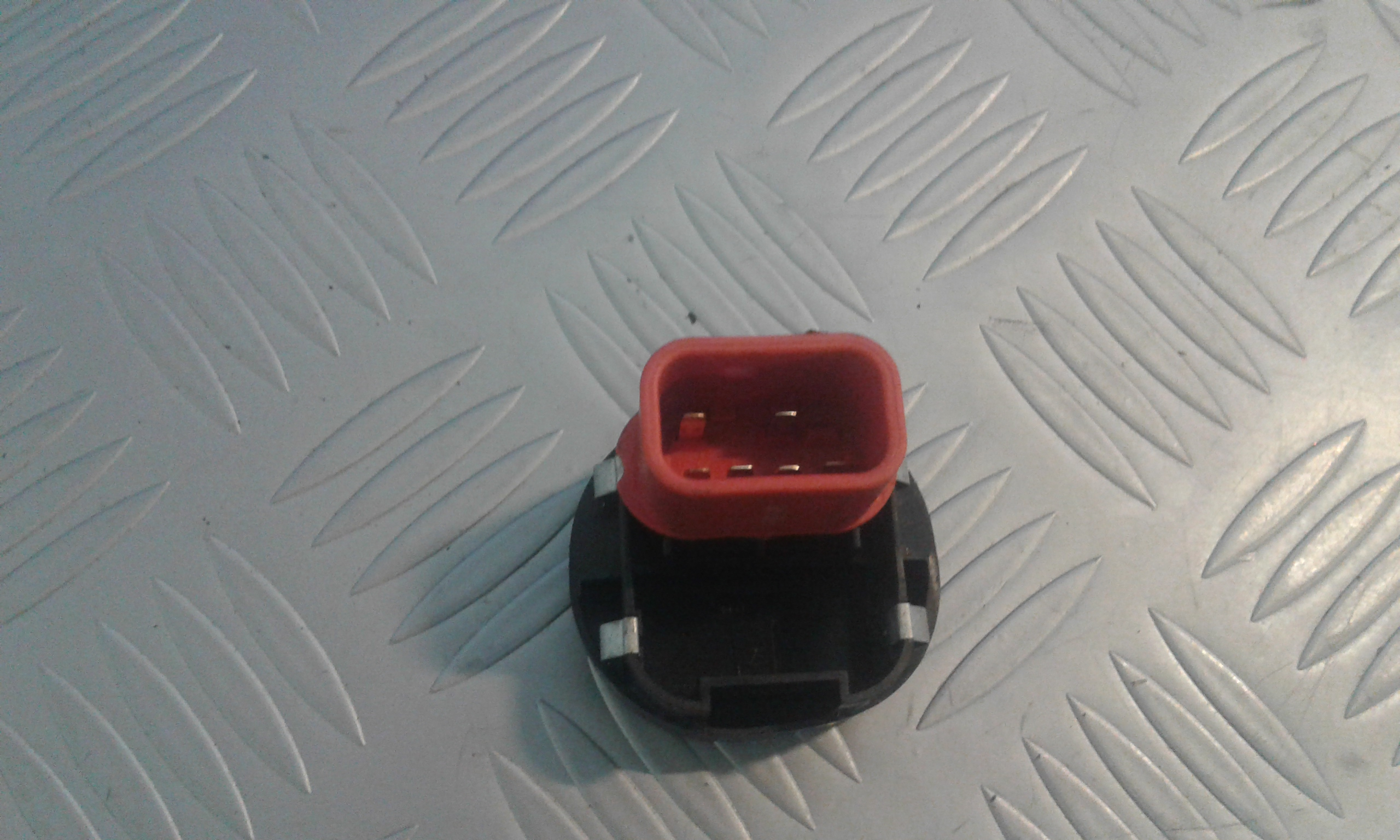 Interruttore Alzacristalli Porta Ant. Destro 1107243 Usato