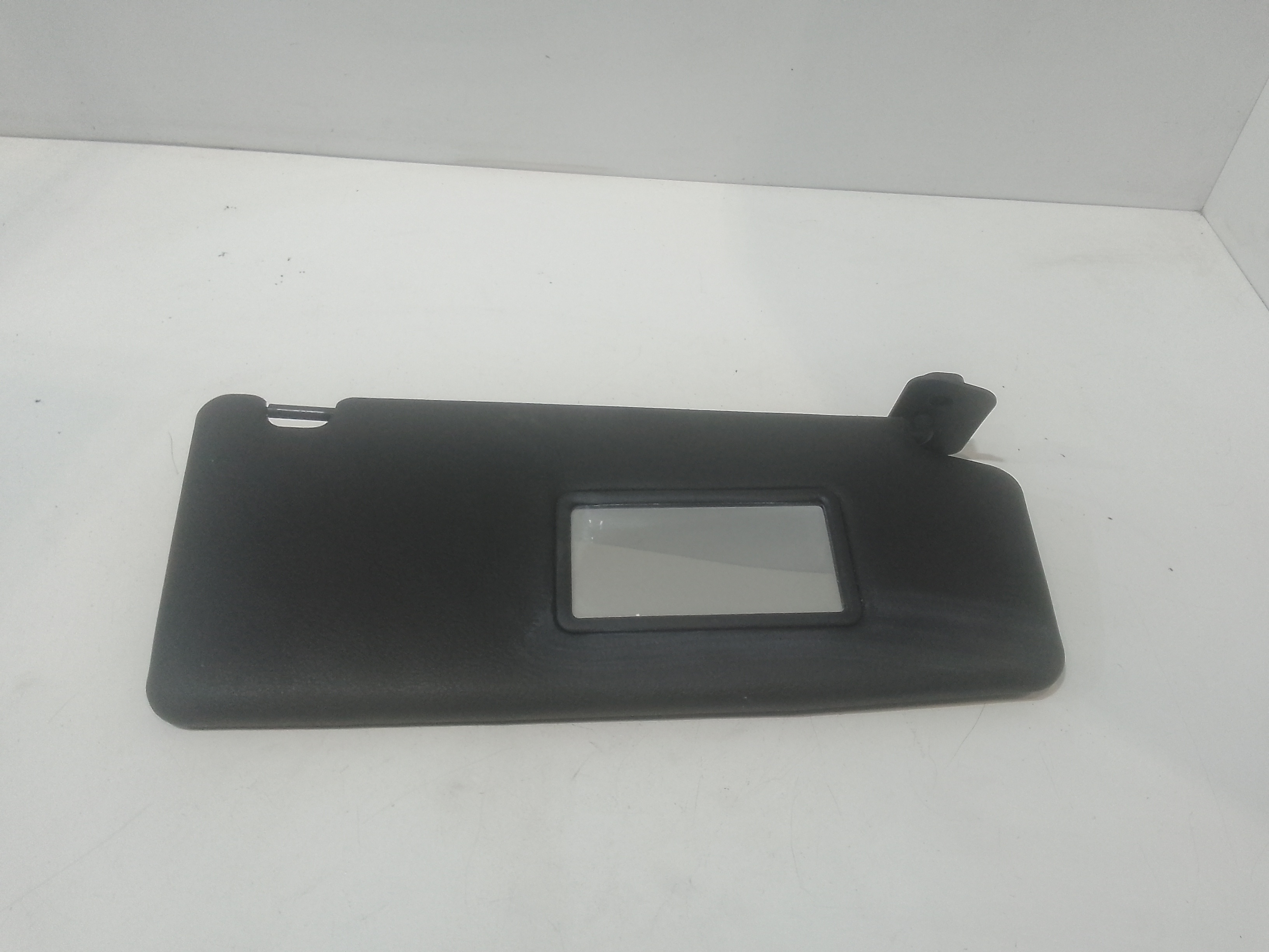 Aletta Parasole Parabrezza Destro 719701635 Usato