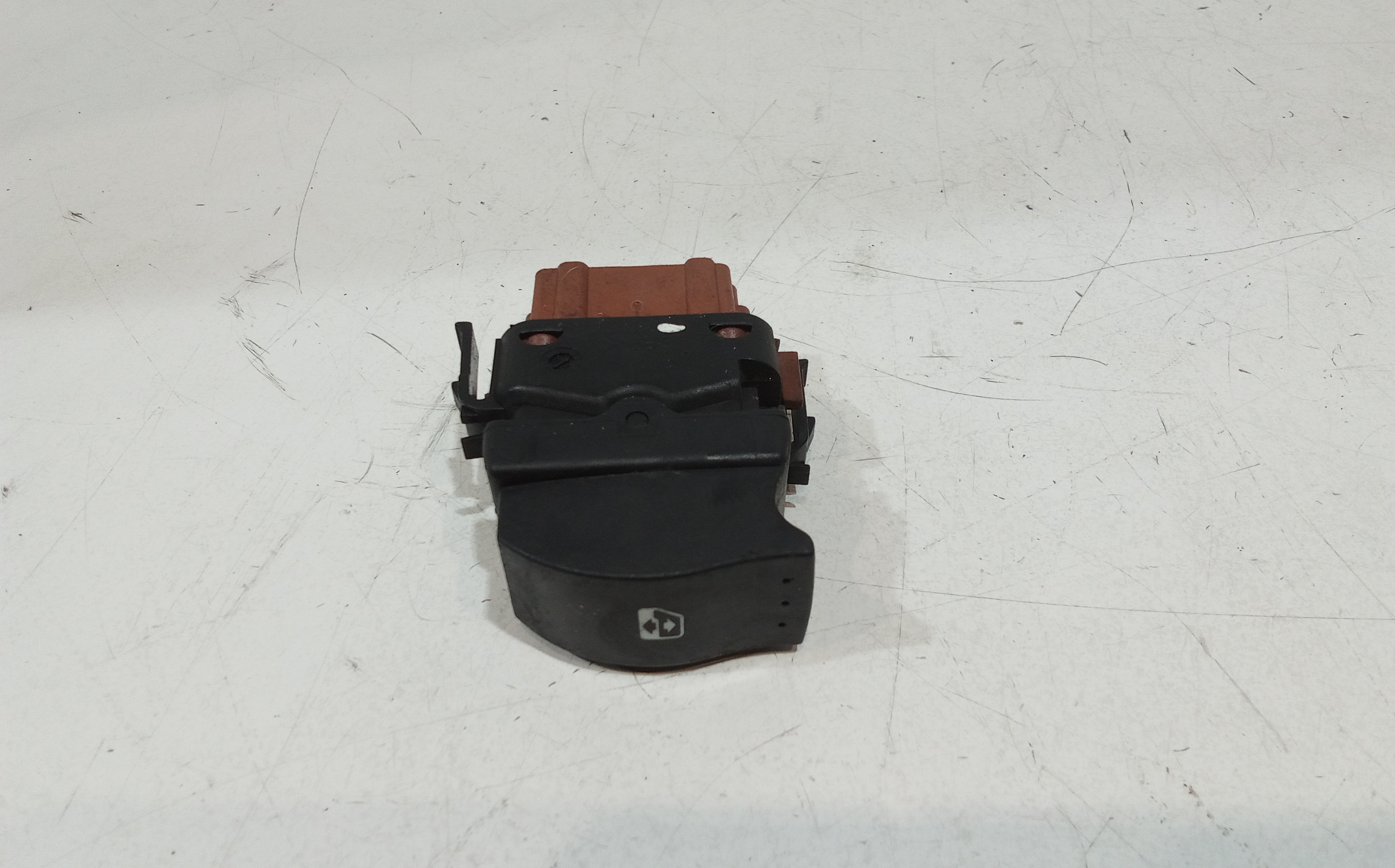 Interruttore Alzacristalli Porta Ant. Destro Usato