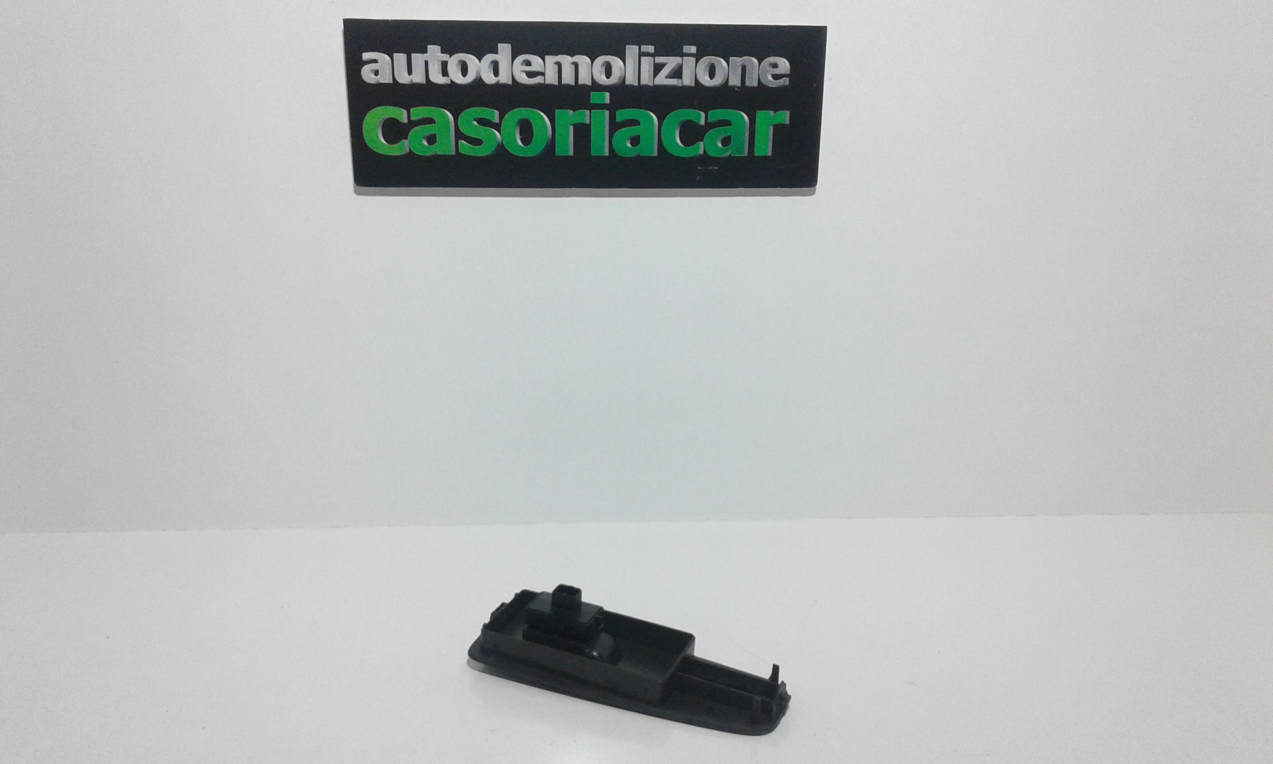 Interruttore Alzacristalli Porta Ant. Destro Usato