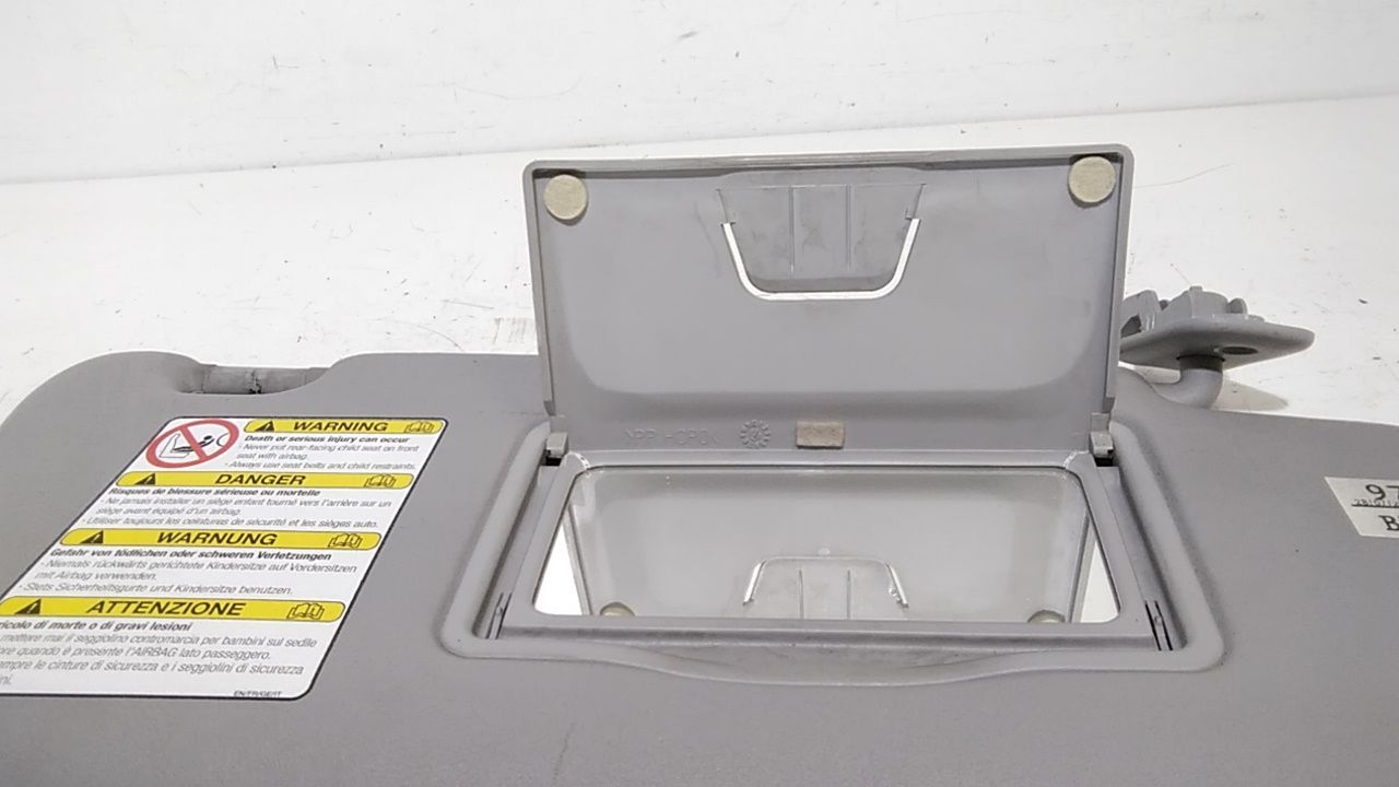 Aletta Parasole Parabrezza Destro BR5S6927030 Usato