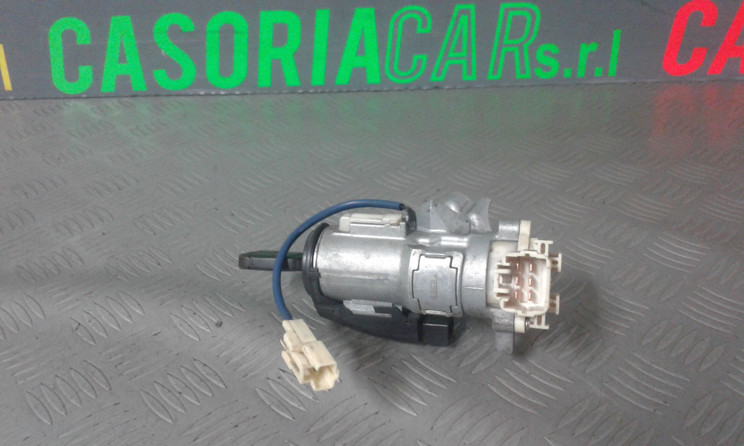 Commutatore Avviamento Con Cilindretti Serrature Usato