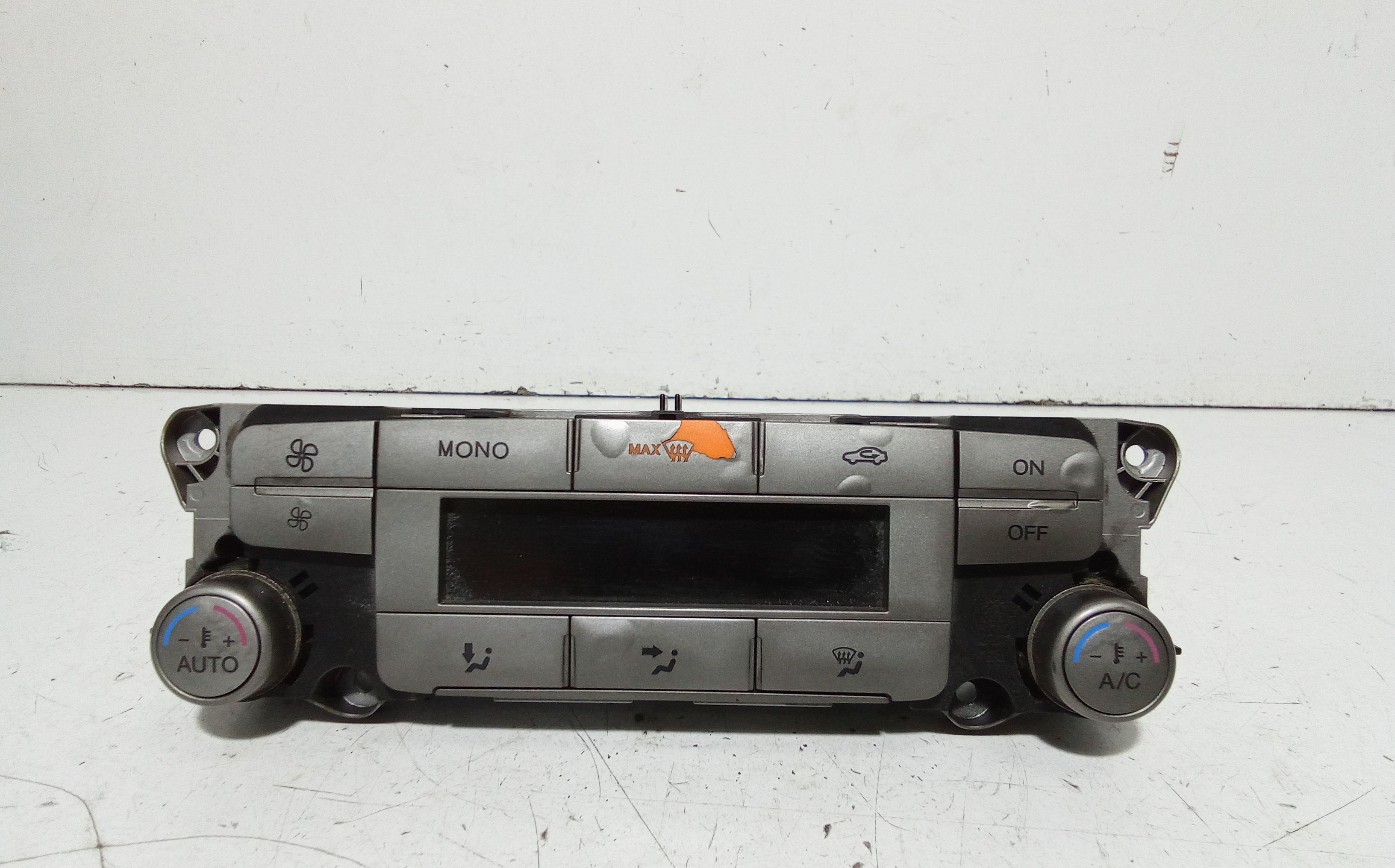 Blocco Comando Climatizzazione 1553765 Usato