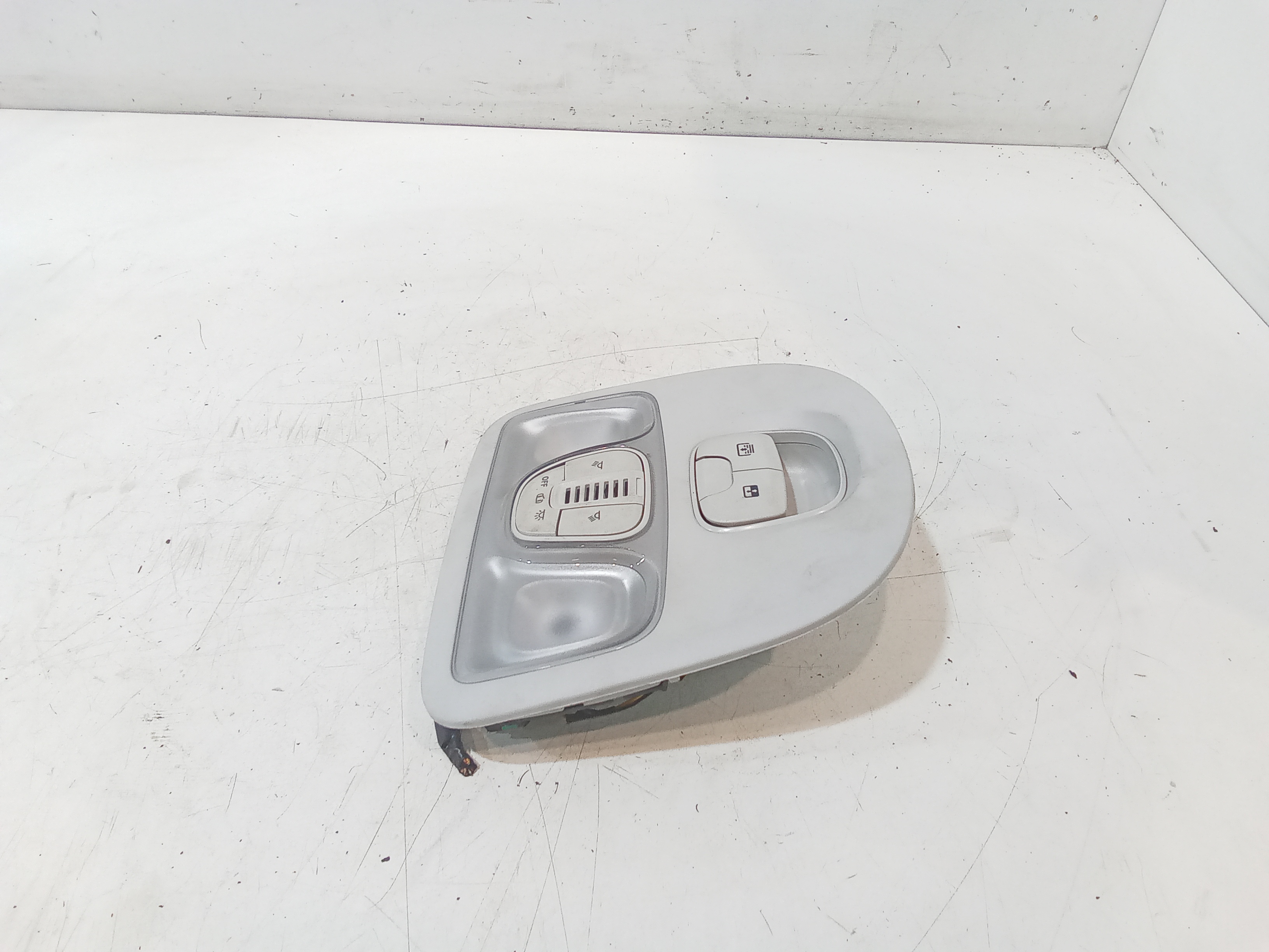 Luce Cortesia Ant. Tetto 735603564 Usato