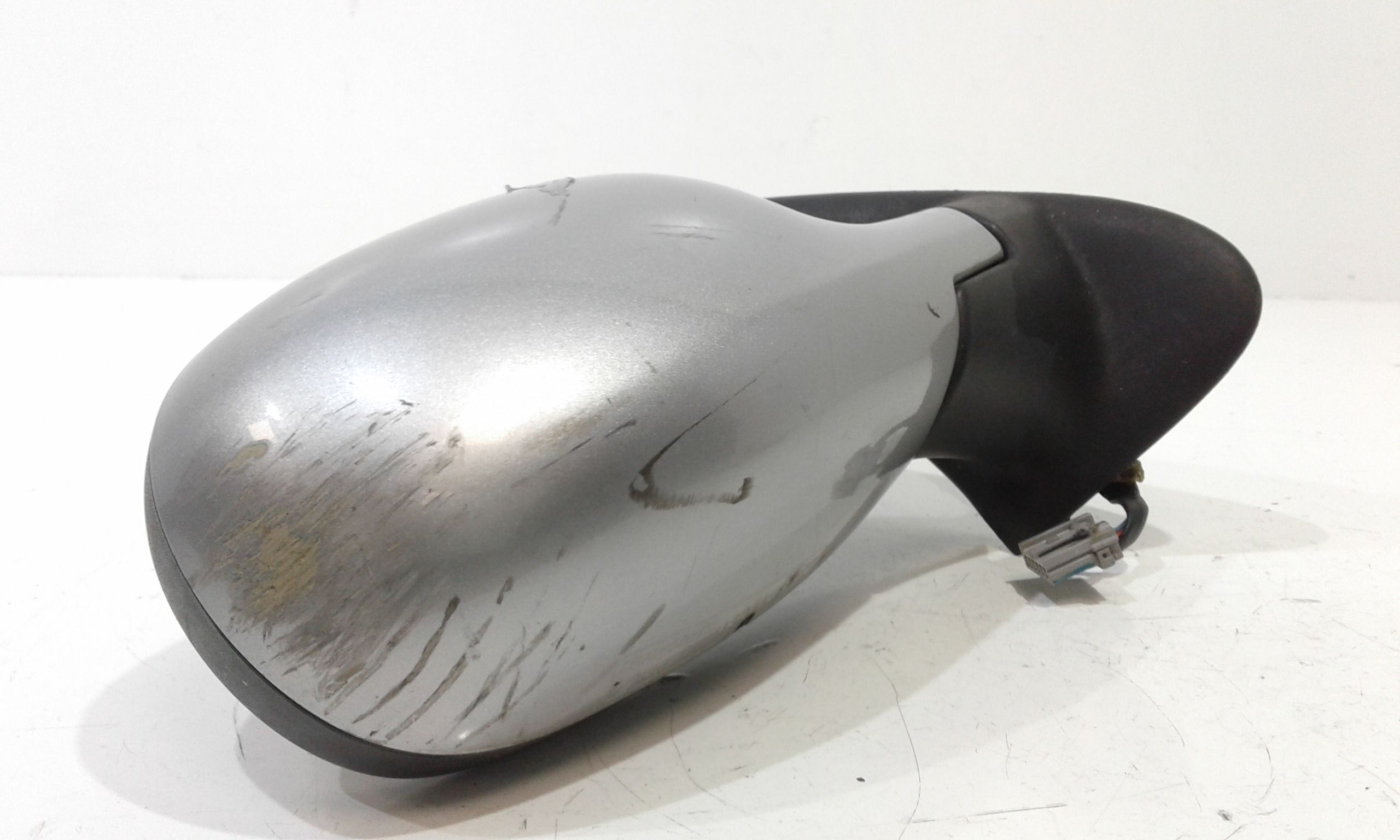 Retrovisore Est. Destro Usato