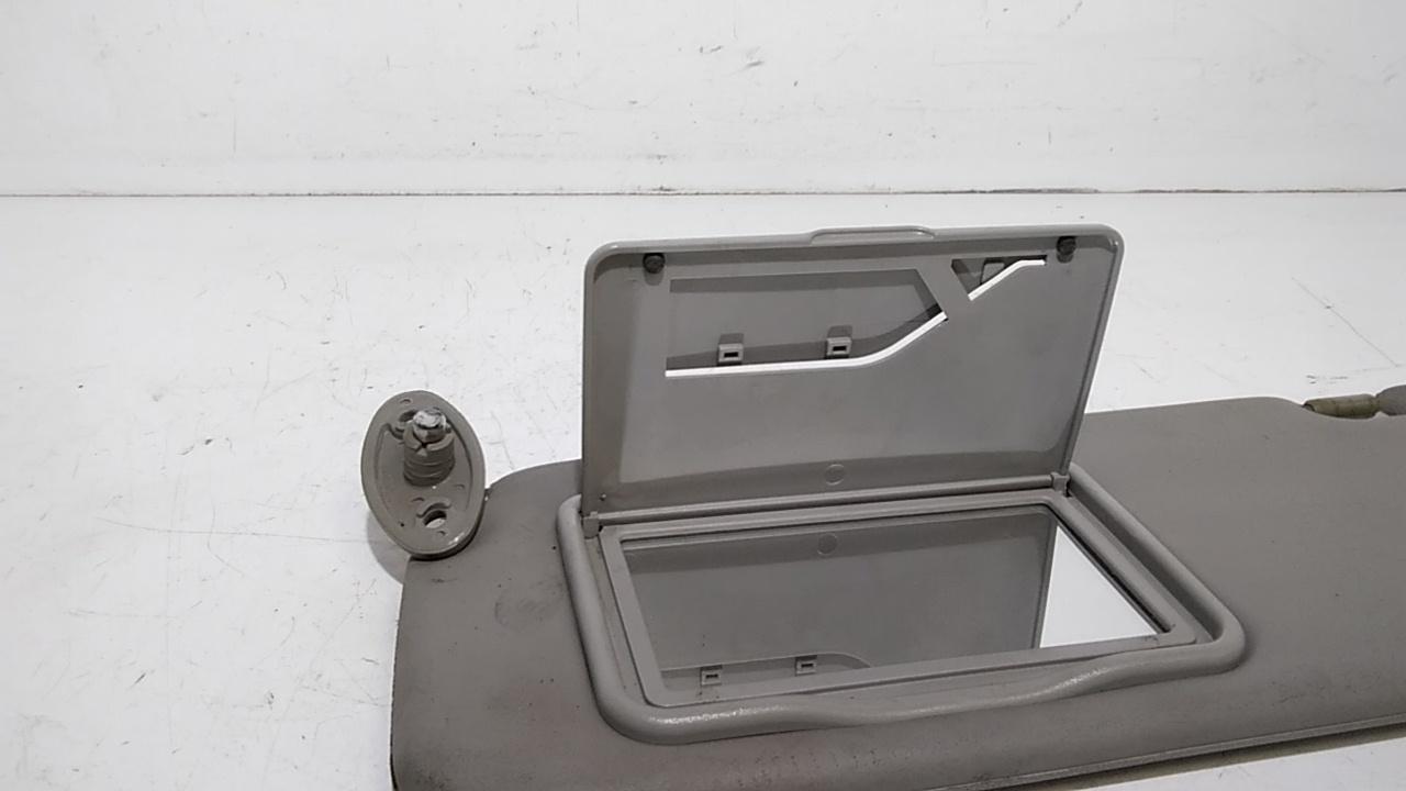 Aletta Parasole Parabrezza Sinistro 96643544 Usato