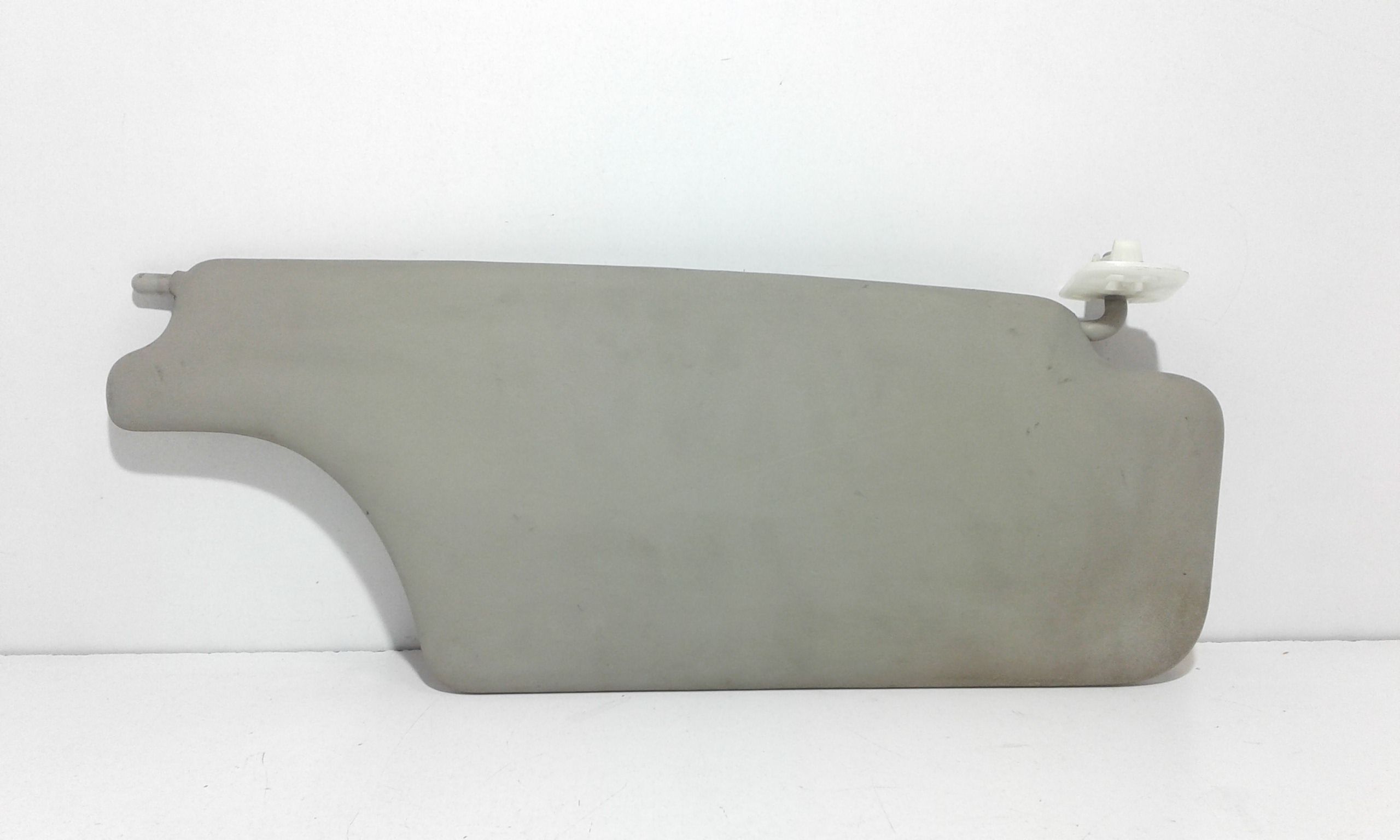 Aletta Parasole Parabrezza Sinistro 8200329035 Usato