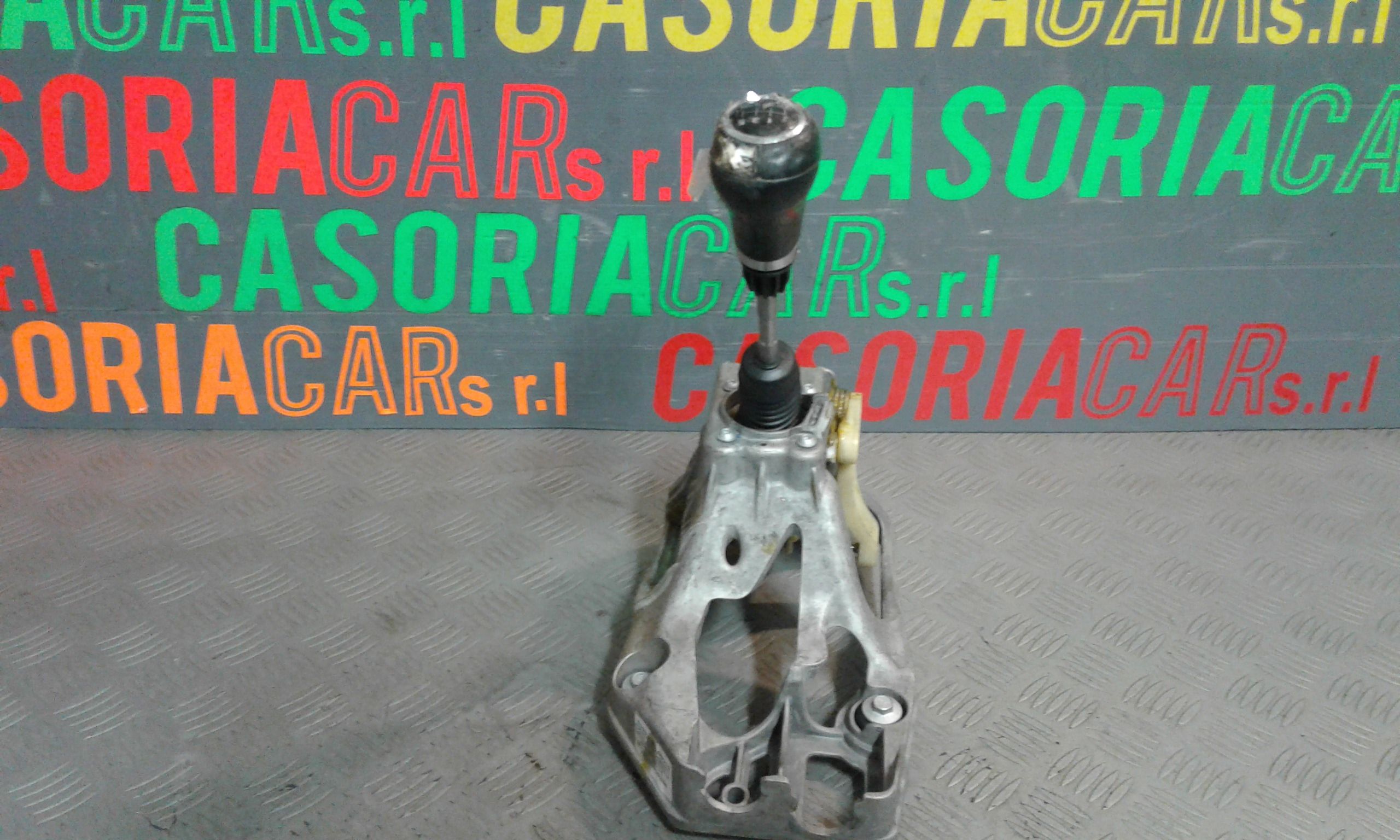 Leva Cambio A1693600309 Usato