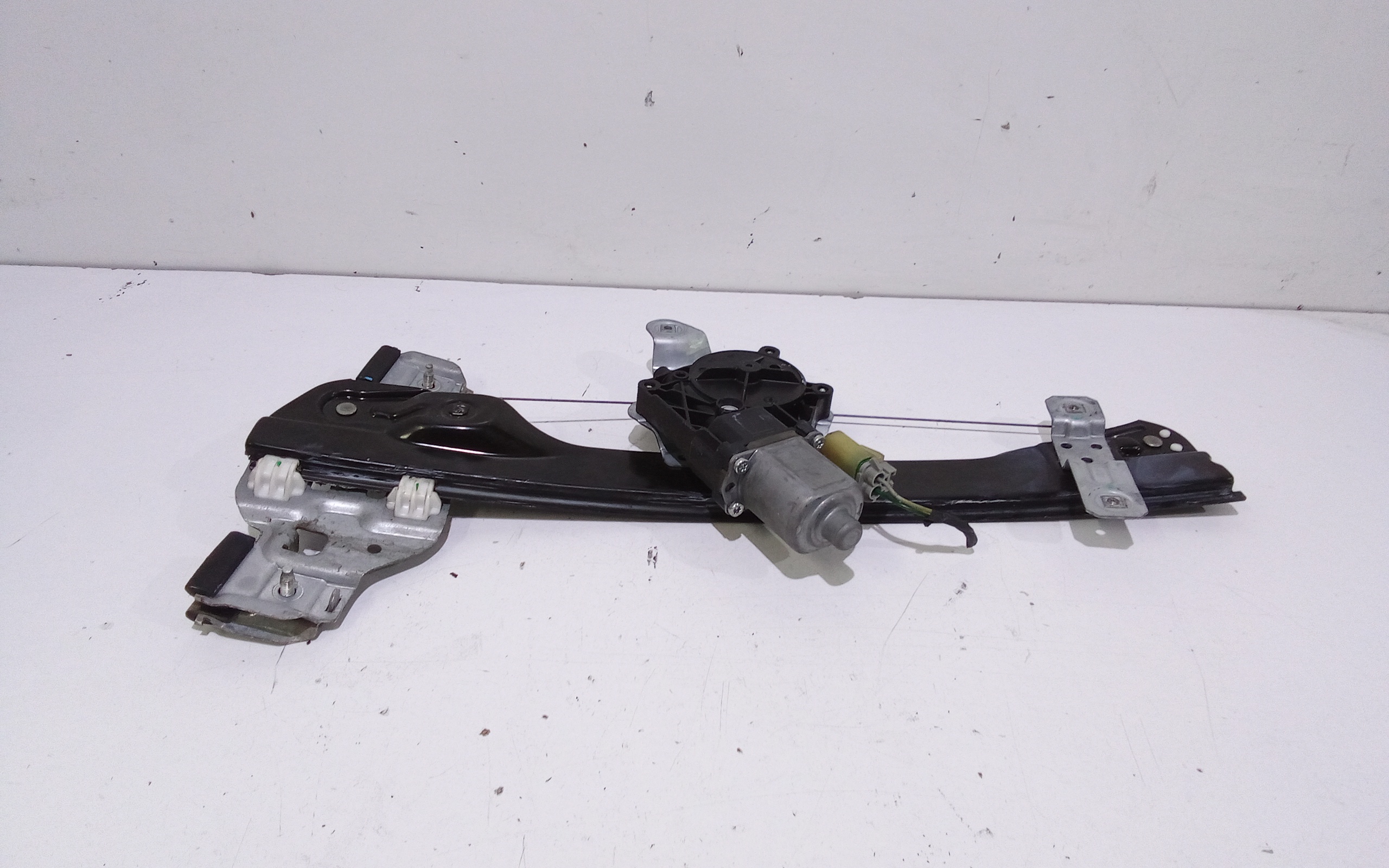 Alzacristallo Porta Ant. Sinistro Usato