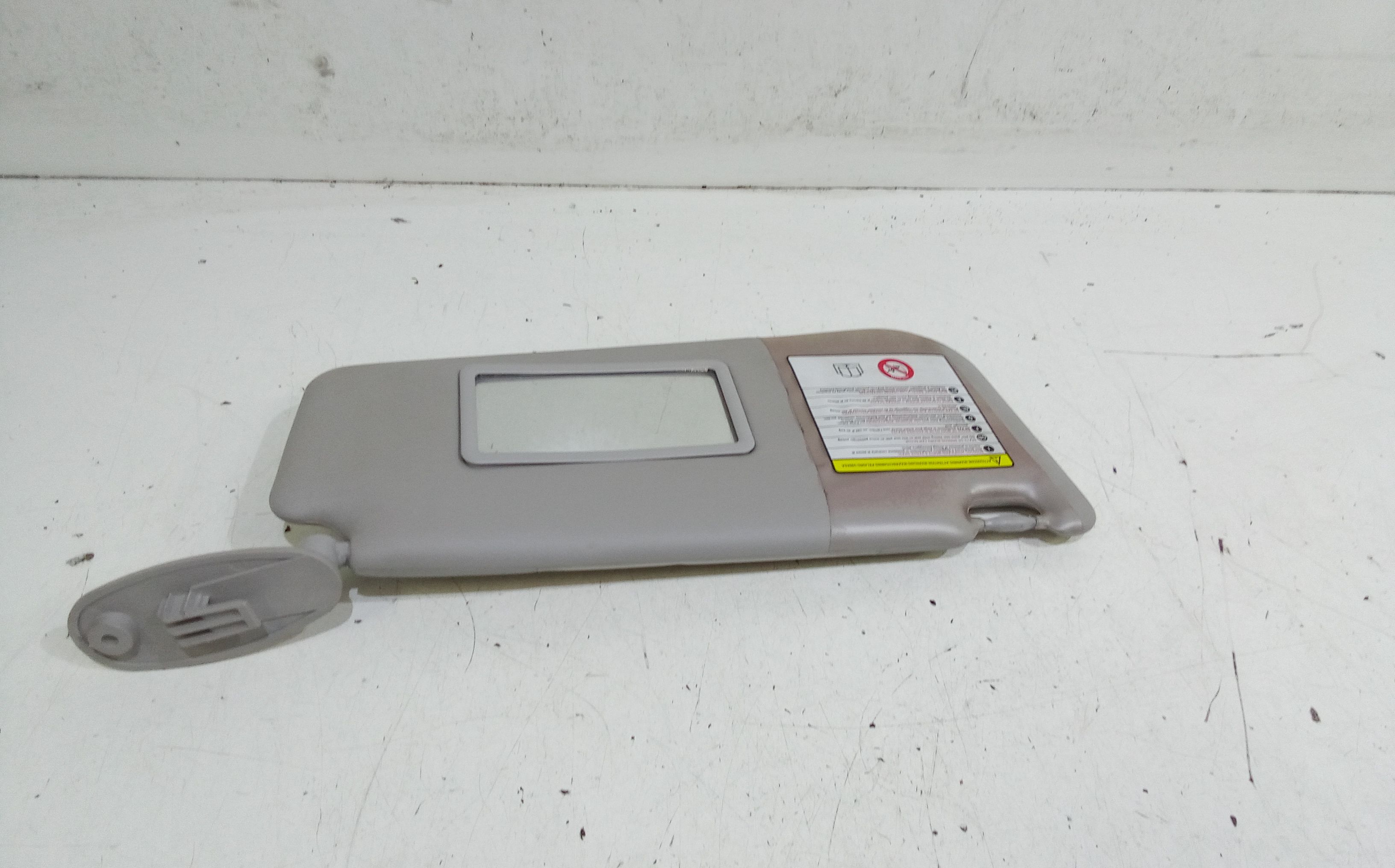 Aletta Parasole Parabrezza Destro 735514491 Usato